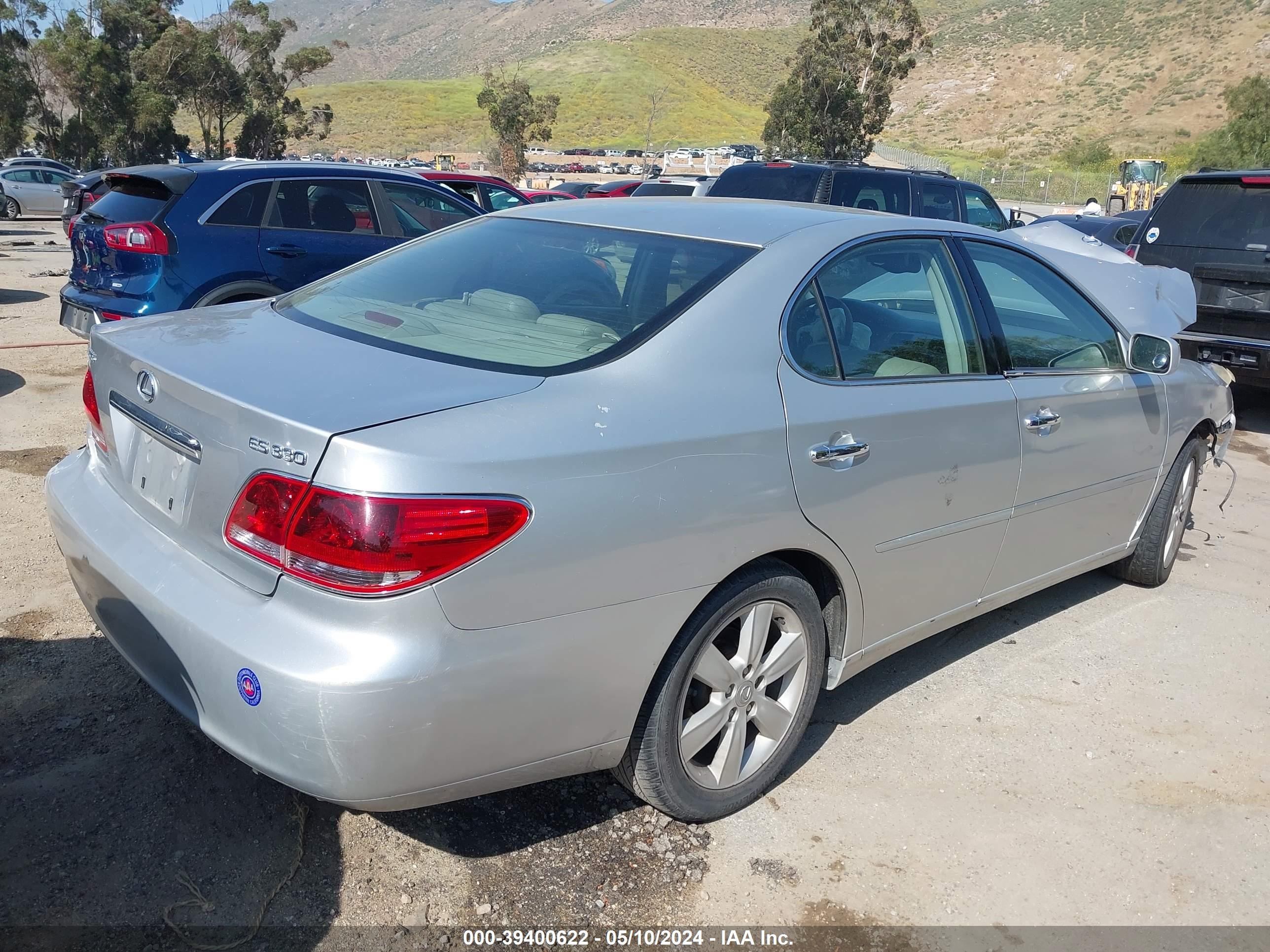 Photo 3 VIN: JTHBA30G655114615 - LEXUS ES 