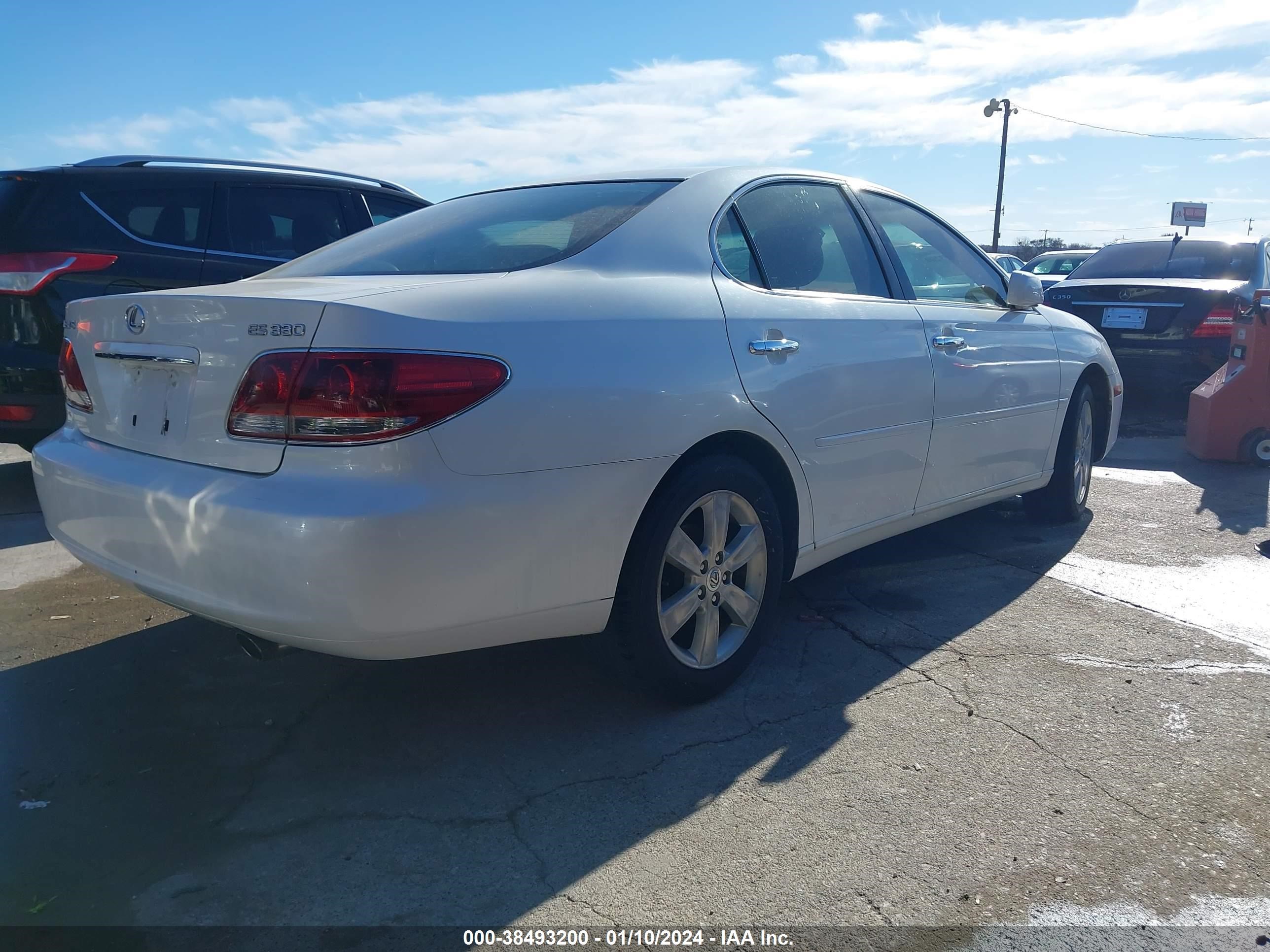 Photo 3 VIN: JTHBA30G665151598 - LEXUS ES 