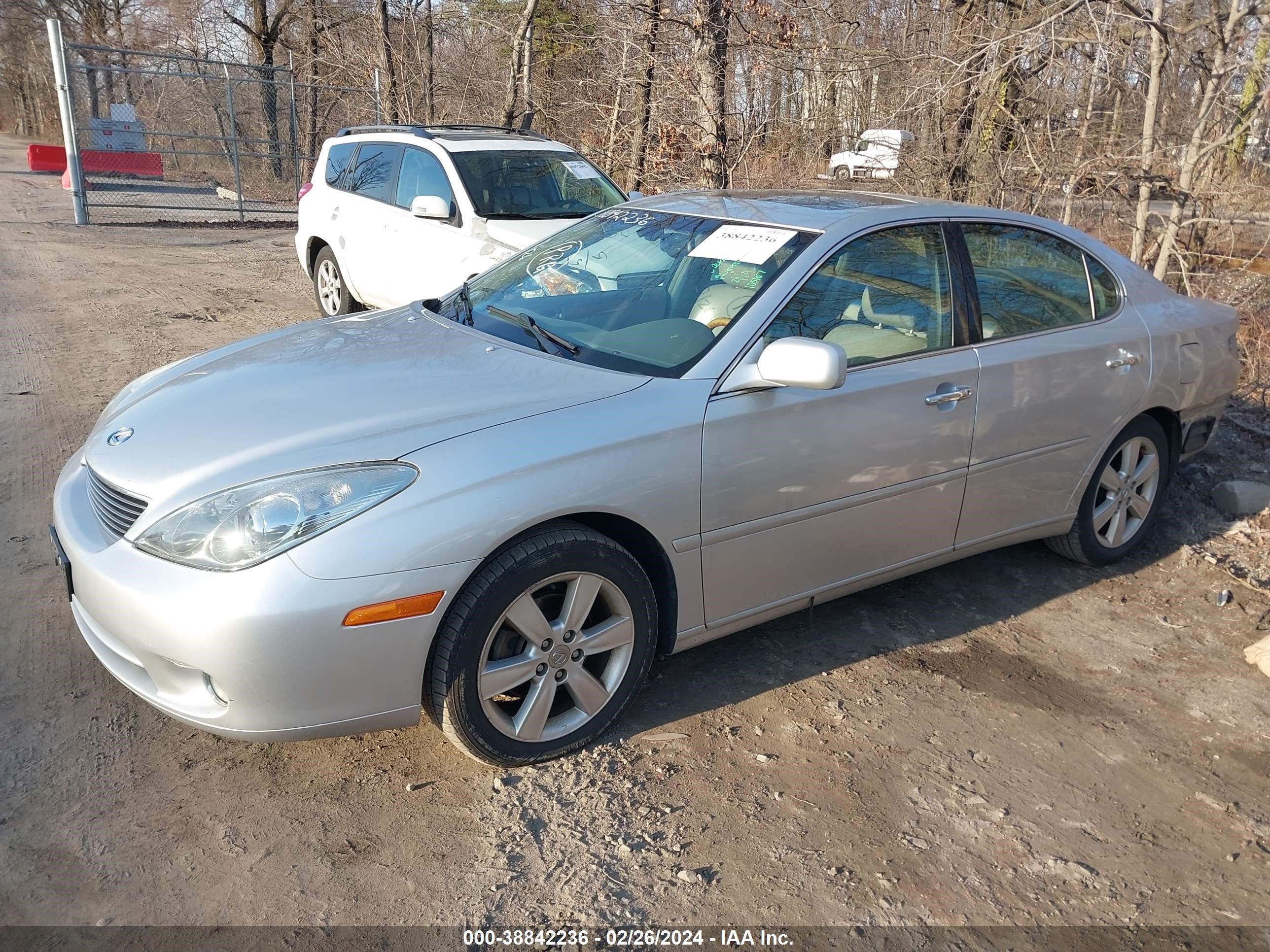 Photo 1 VIN: JTHBA30G665152993 - LEXUS ES 