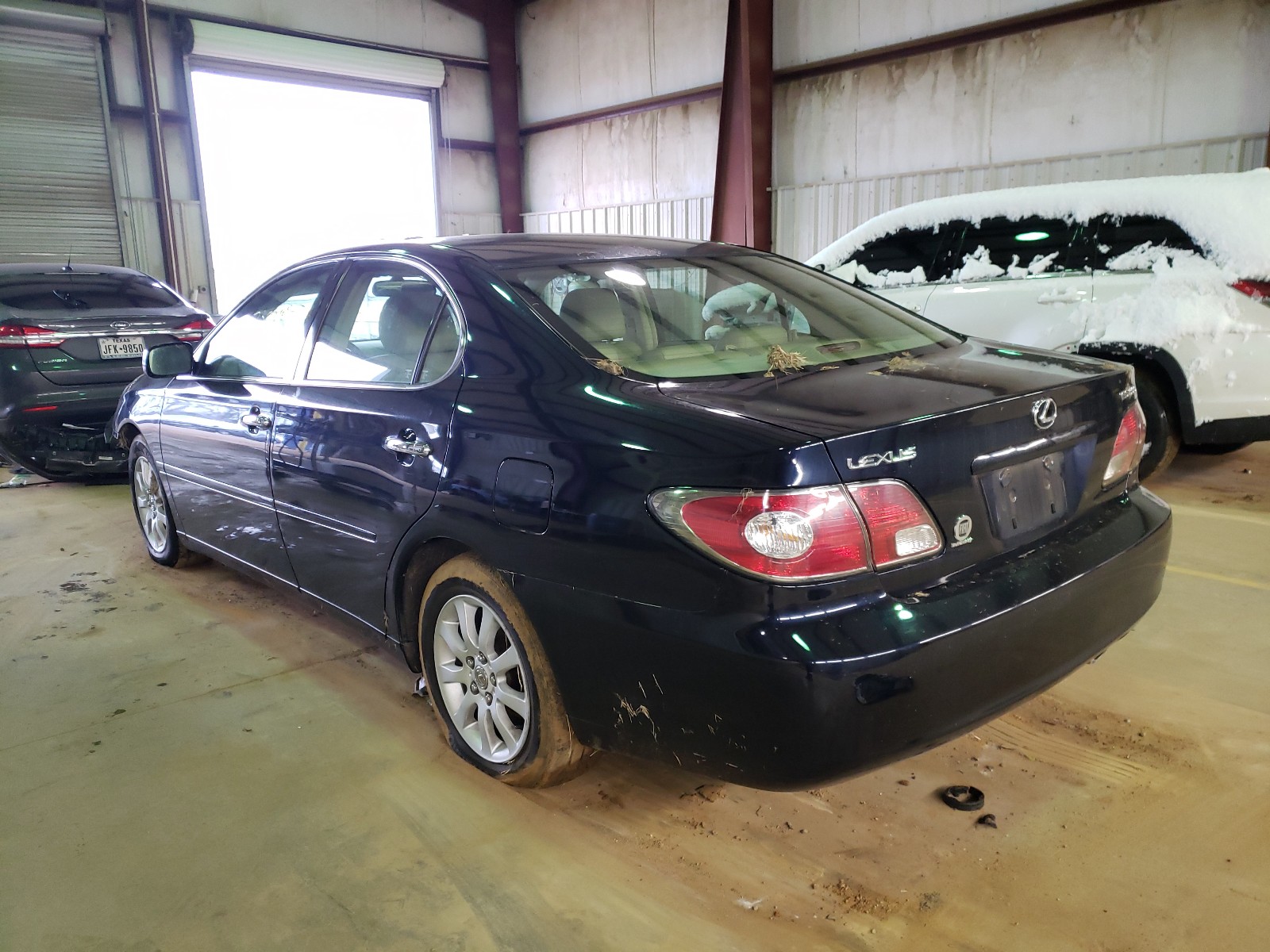 Photo 2 VIN: JTHBA30G745010603 - LEXUS ES 330 