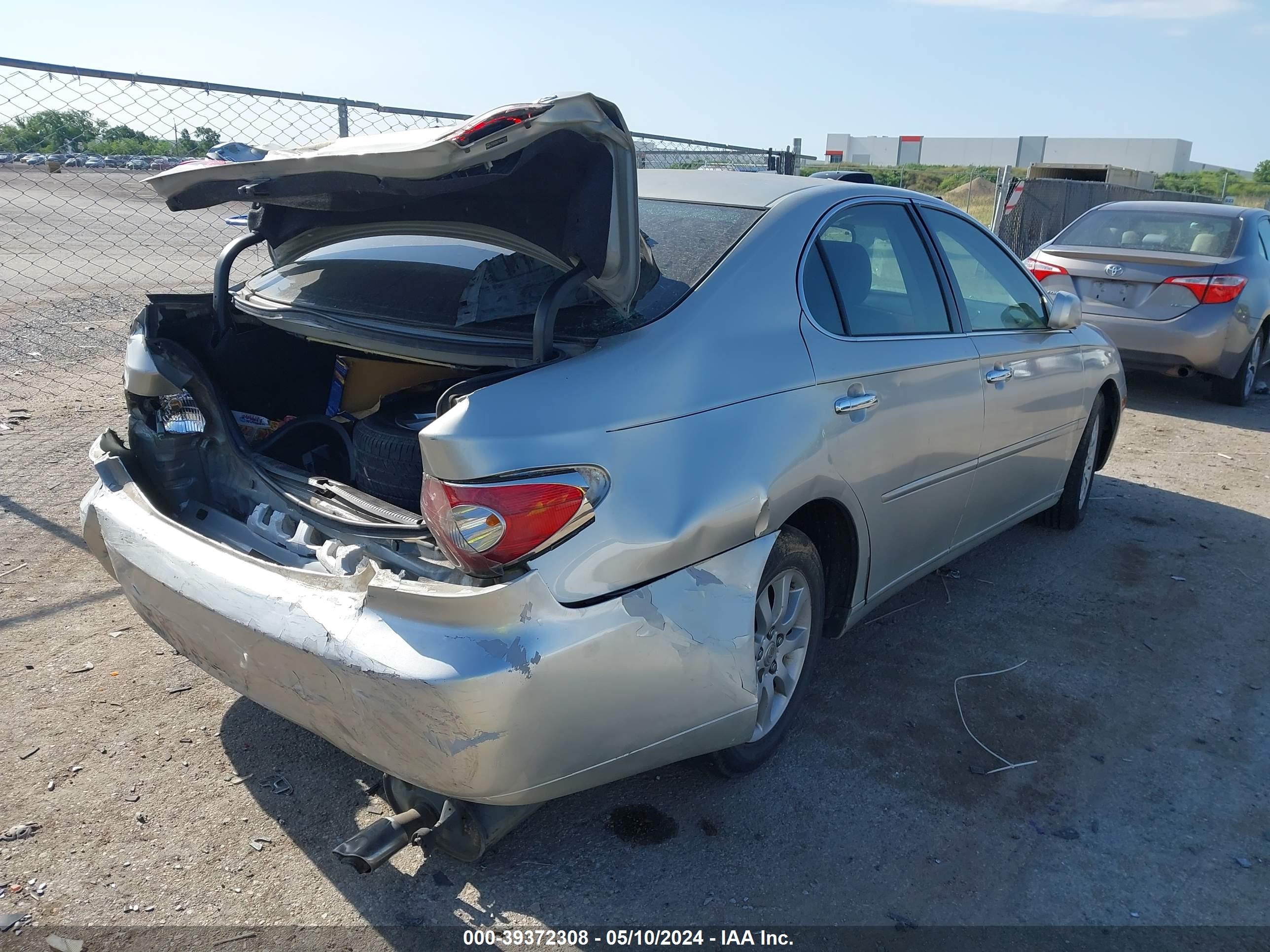 Photo 3 VIN: JTHBA30G745052107 - LEXUS ES 