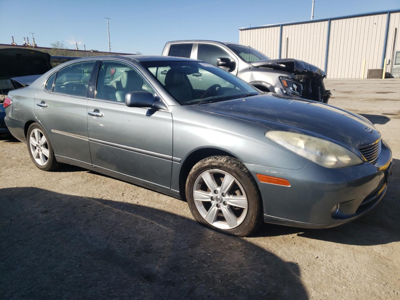 Photo 3 VIN: JTHBA30G765171892 - LEXUS ES 