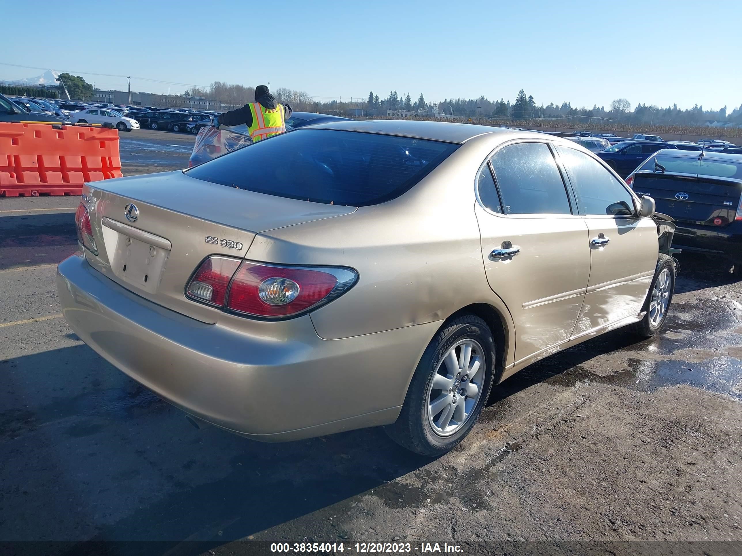 Photo 3 VIN: JTHBA30G840004063 - LEXUS ES 