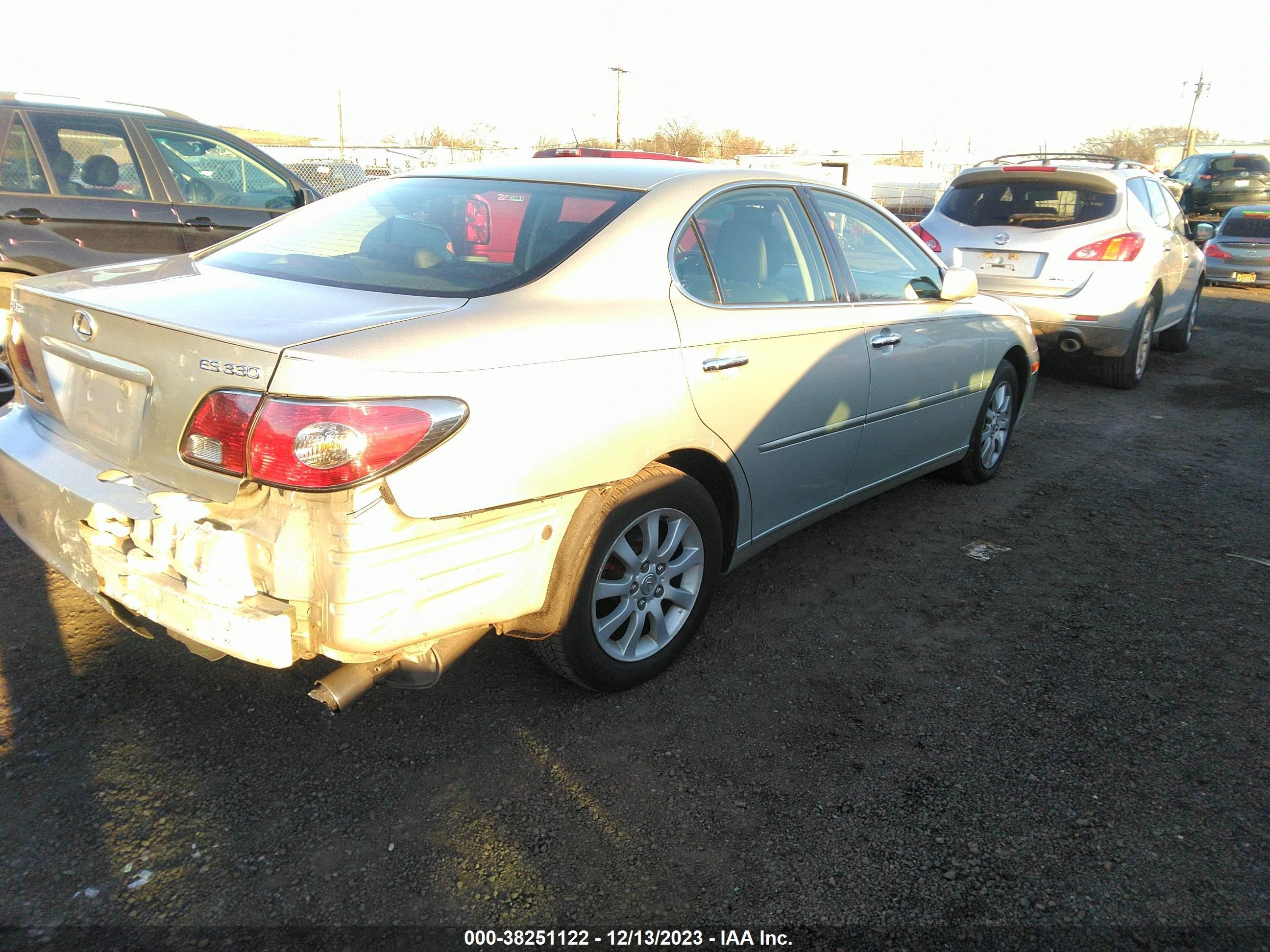 Photo 3 VIN: JTHBA30G845016295 - LEXUS ES 