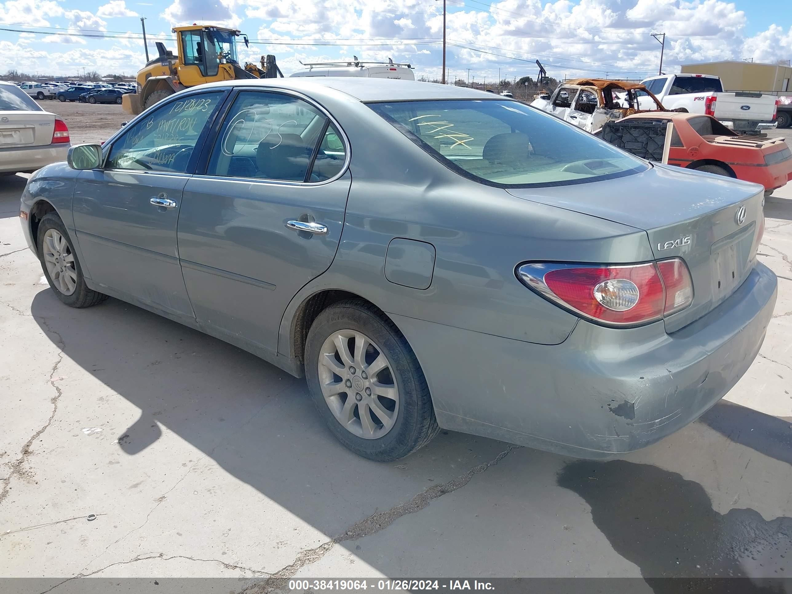 Photo 2 VIN: JTHBA30G845018385 - LEXUS ES 