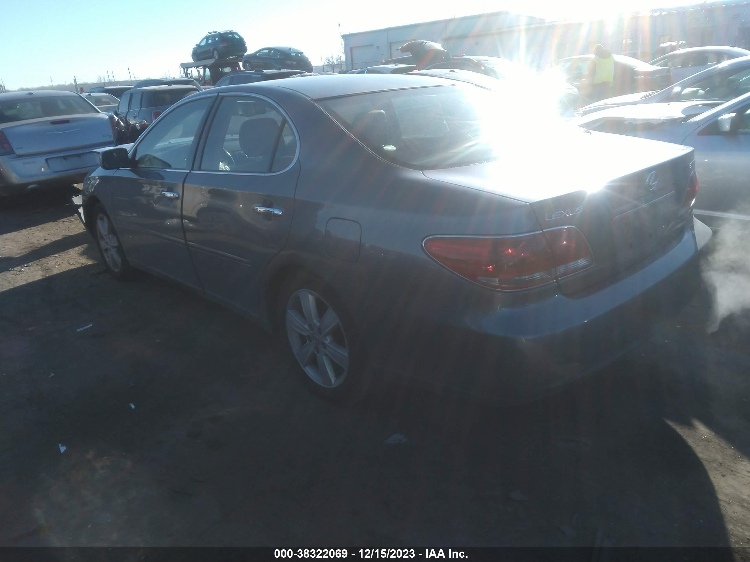 Photo 2 VIN: JTHBA30G855091631 - LEXUS ES 