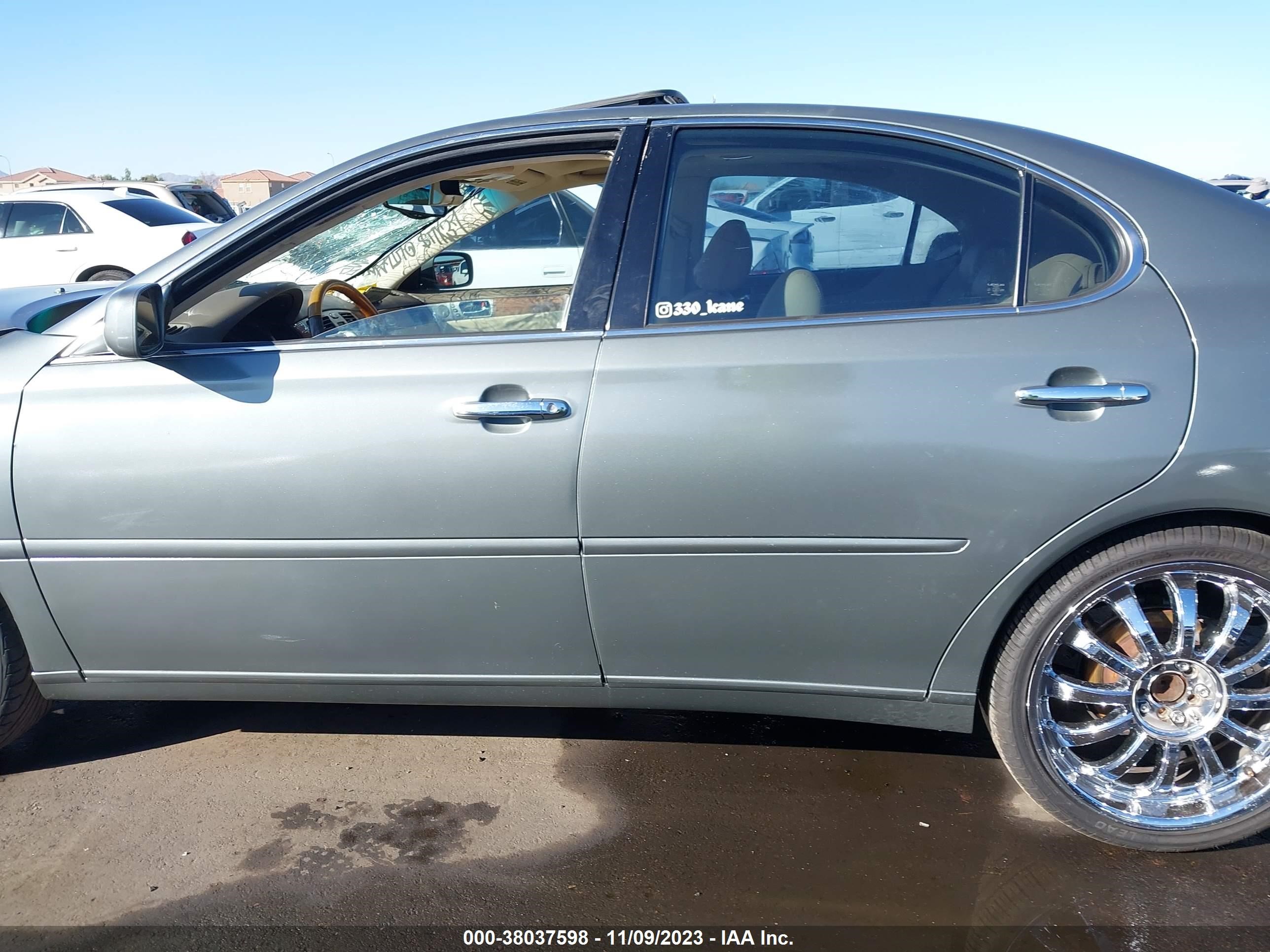 Photo 13 VIN: JTHBA30G855116527 - LEXUS ES 