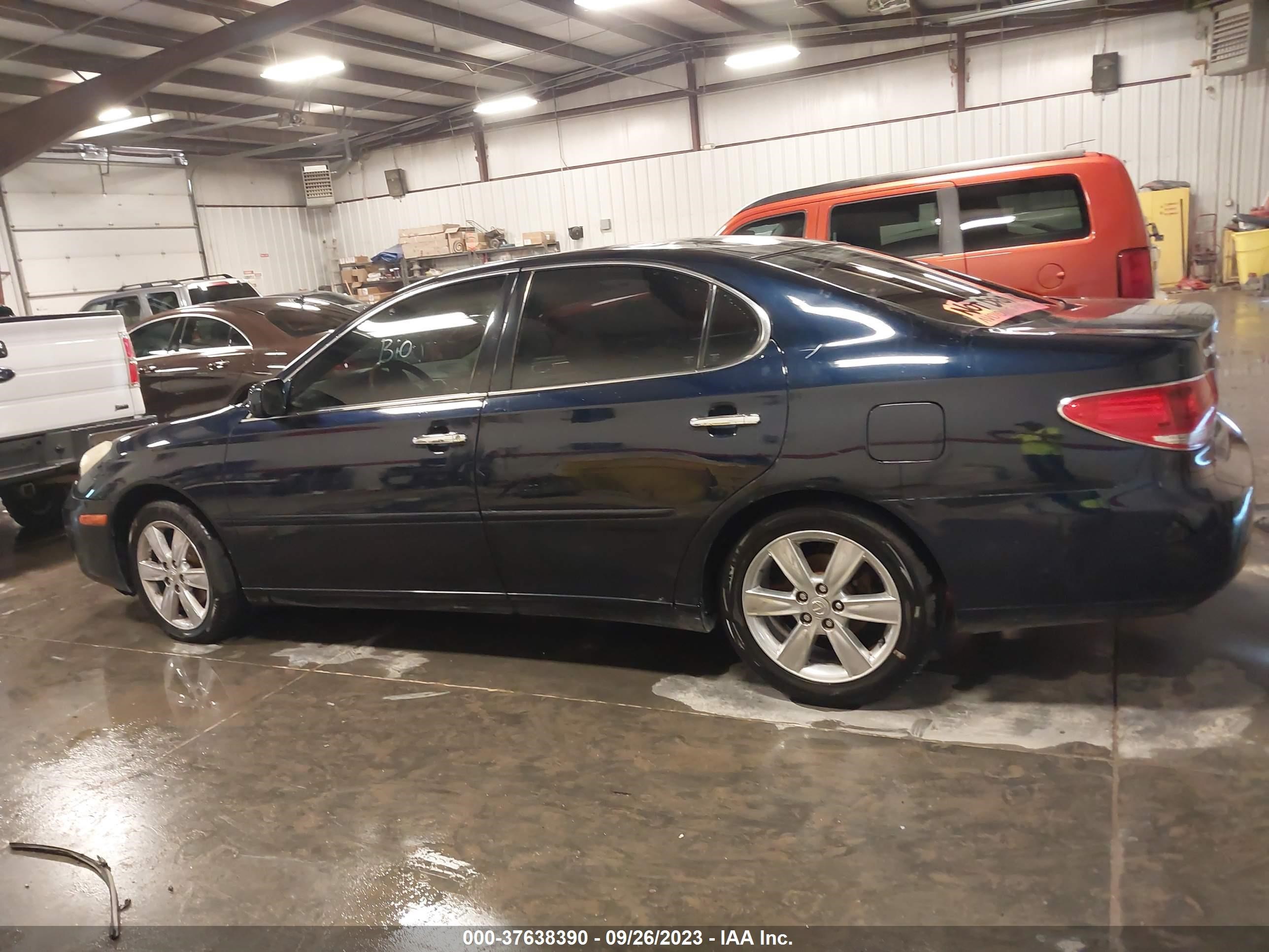 Photo 13 VIN: JTHBA30G865165728 - LEXUS ES 