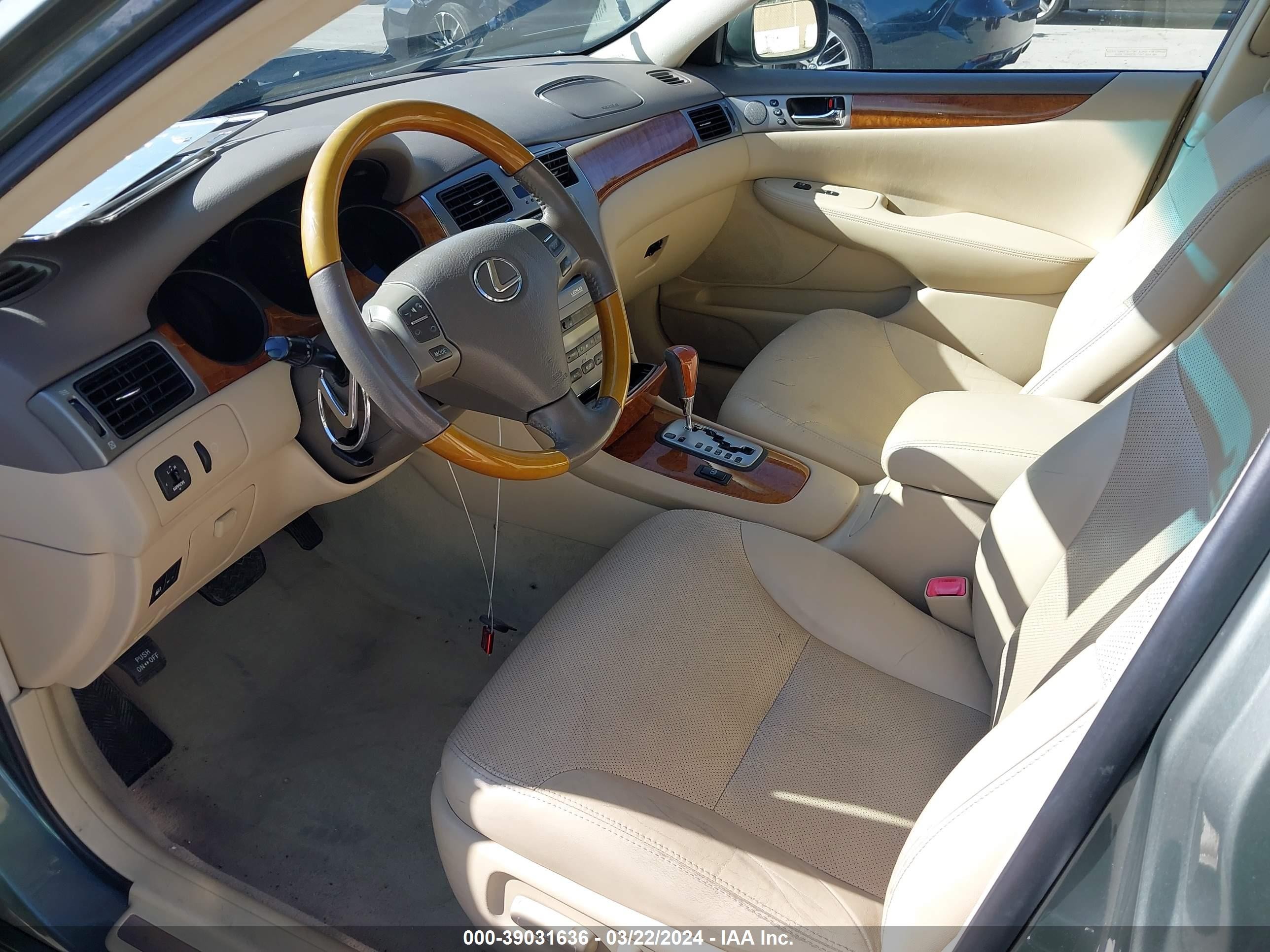 Photo 4 VIN: JTHBA30G865172419 - LEXUS ES 