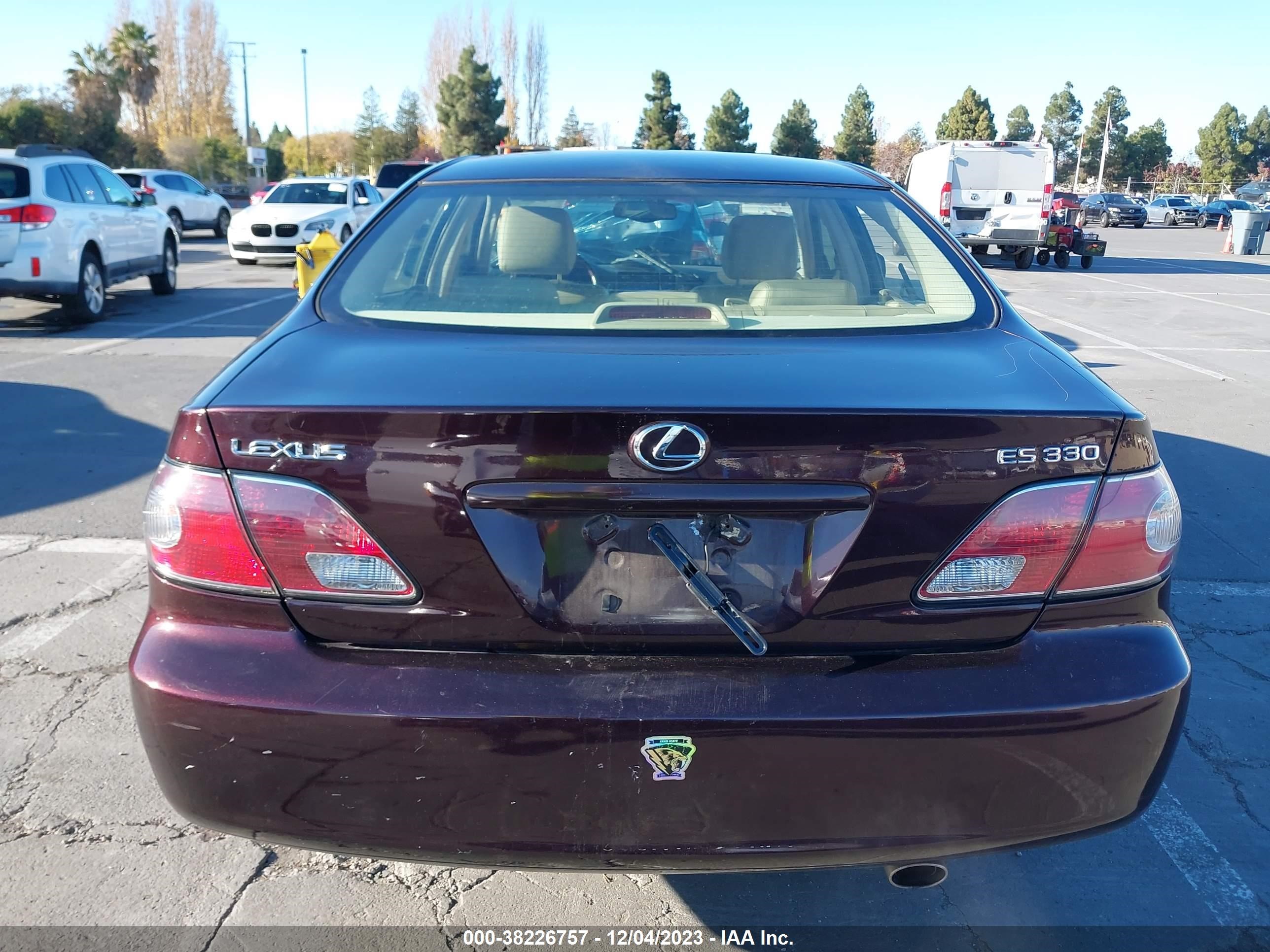 Photo 15 VIN: JTHBA30G945024003 - LEXUS ES 