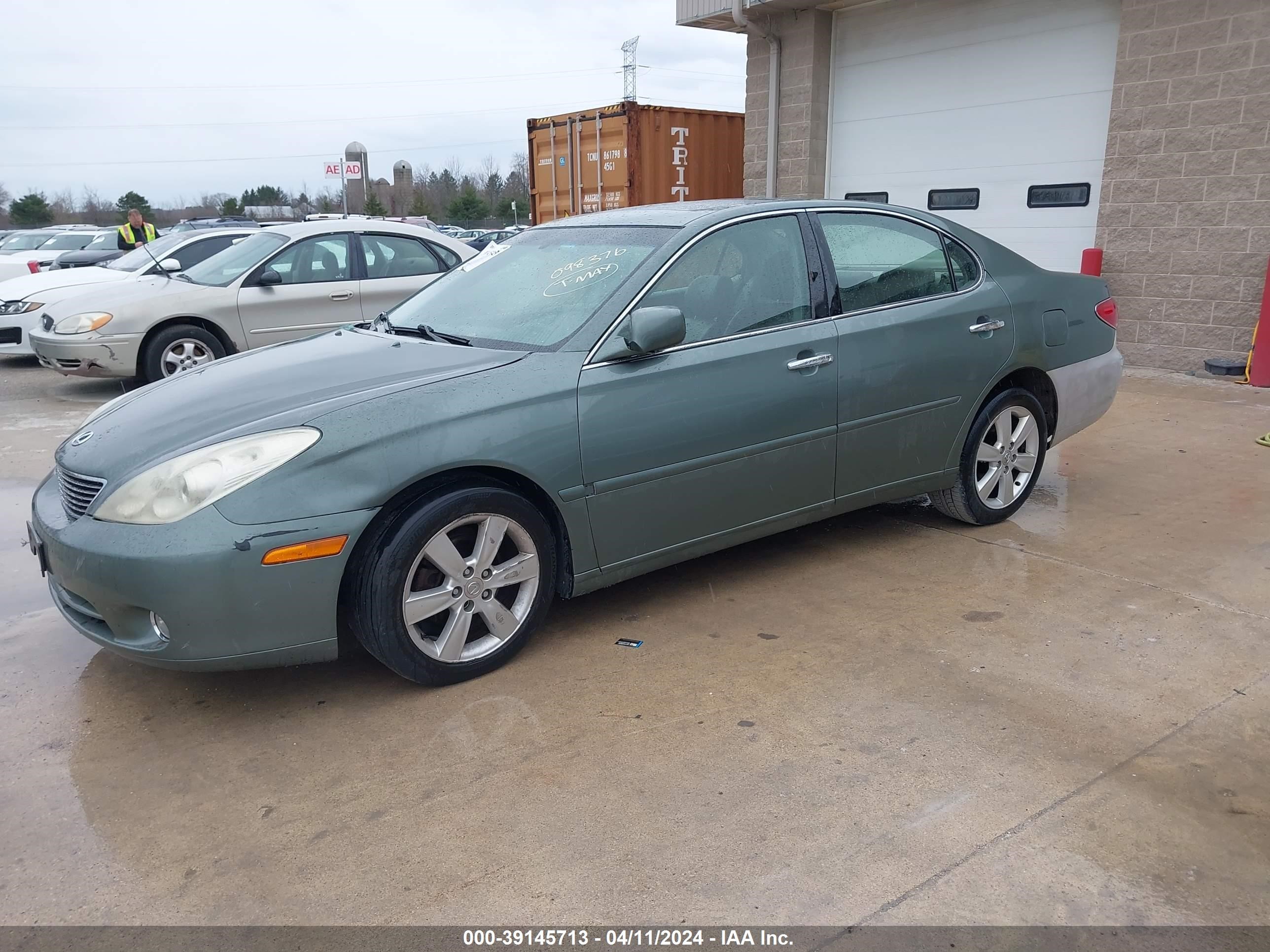 Photo 1 VIN: JTHBA30G955098376 - LEXUS ES 