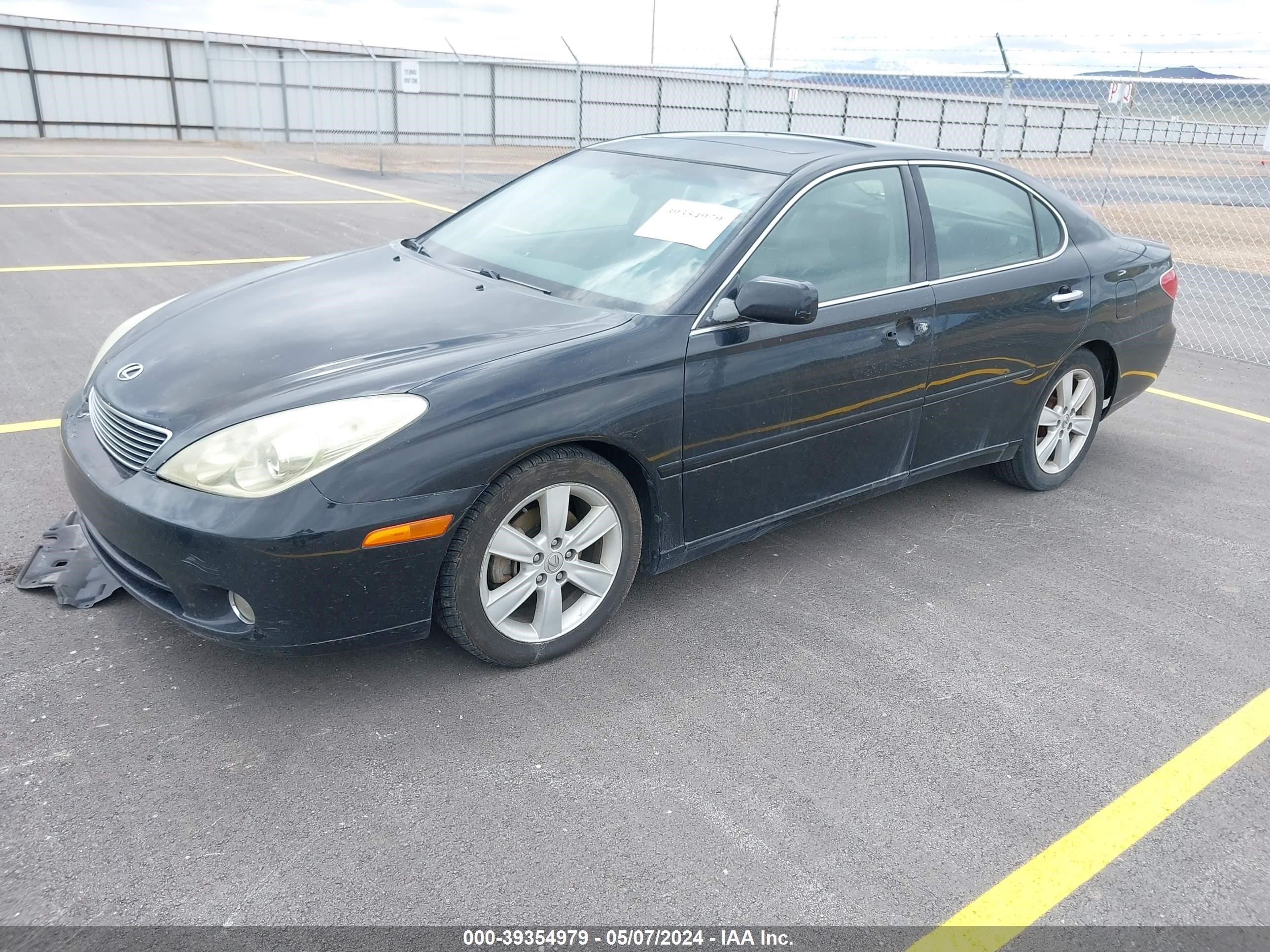 Photo 1 VIN: JTHBA30G955117279 - LEXUS ES 