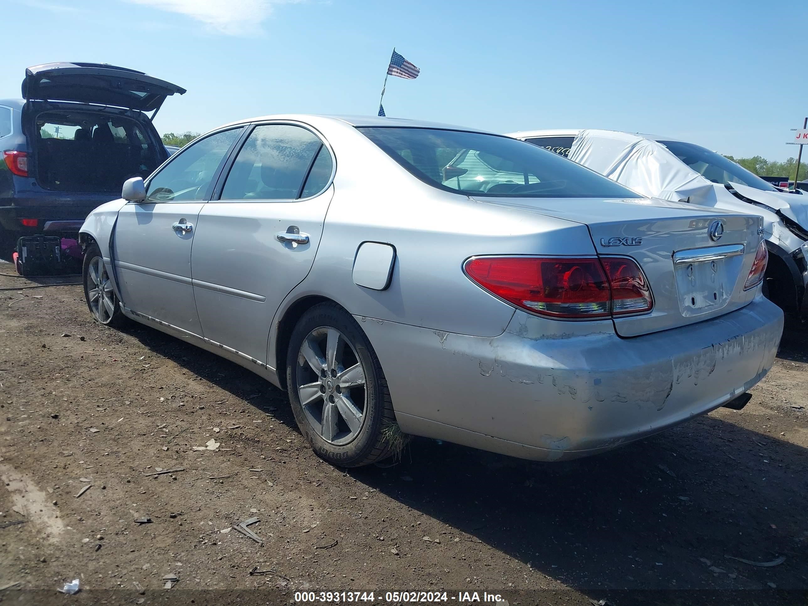 Photo 2 VIN: JTHBA30GX55062969 - LEXUS ES 