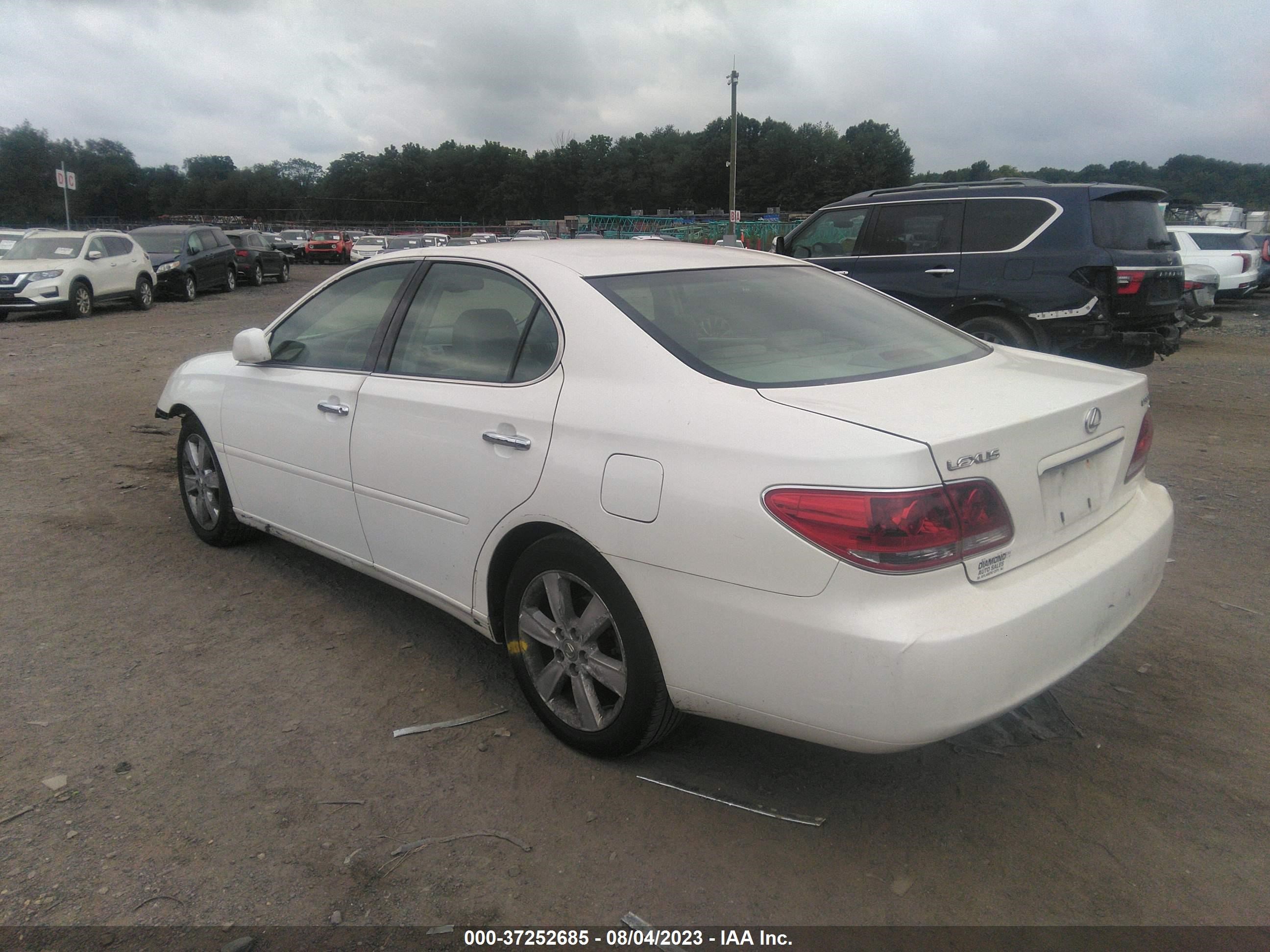 Photo 2 VIN: JTHBA30GX55140795 - LEXUS ES 