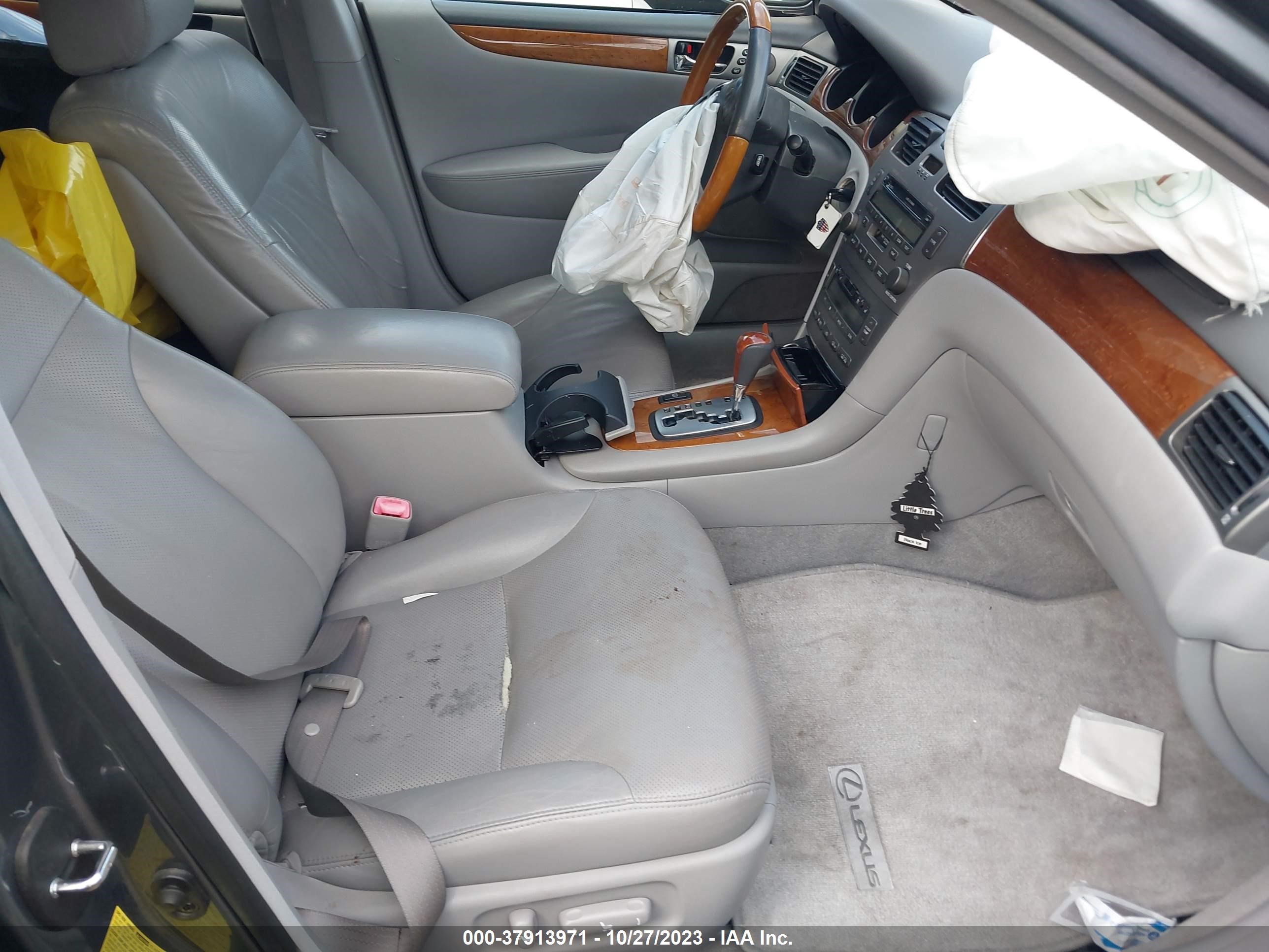 Photo 4 VIN: JTHBA30GX65156173 - LEXUS ES 