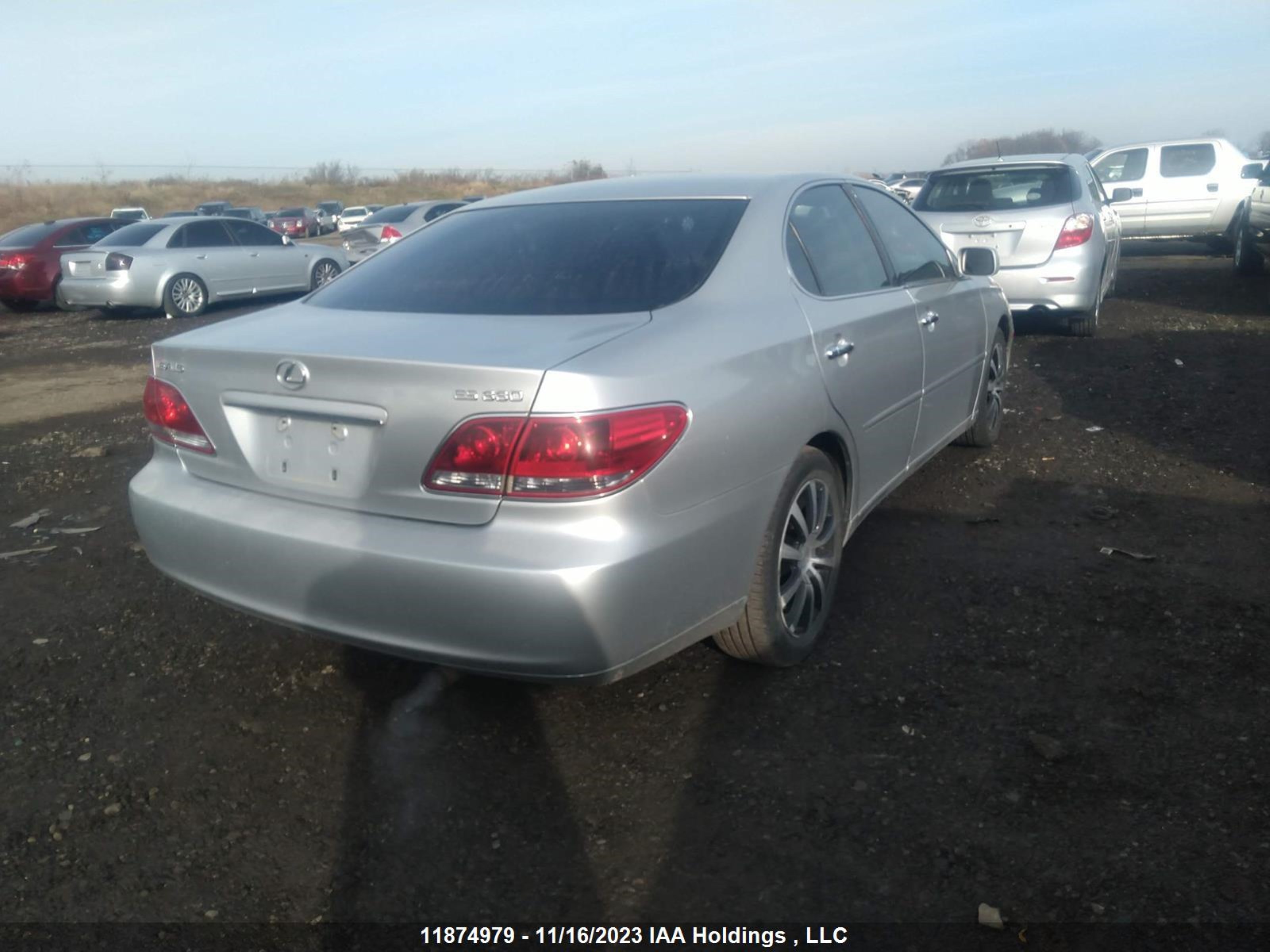 Photo 3 VIN: JTHBA30GX65159526 - LEXUS ES 