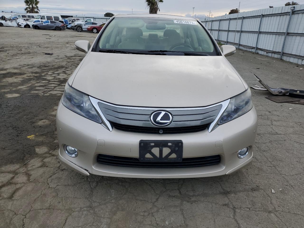 Photo 4 VIN: JTHBB1BA4B2046404 - LEXUS HS 