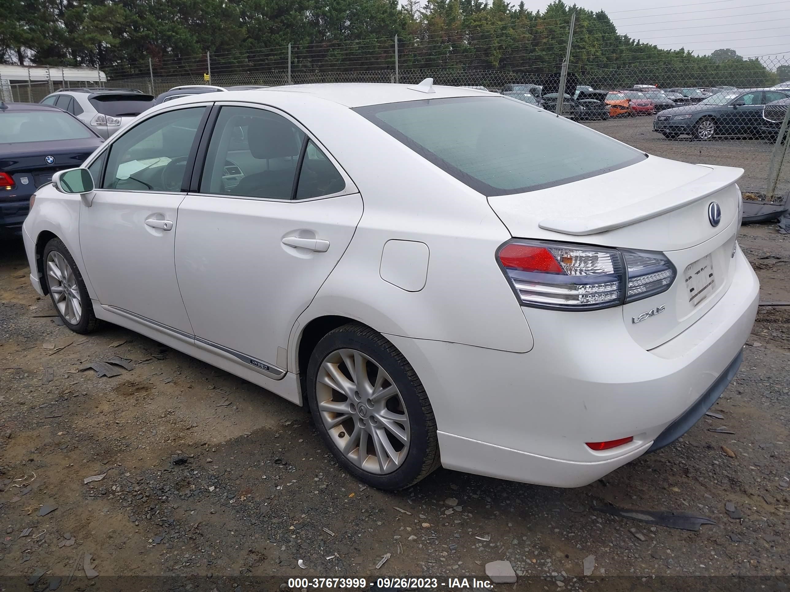 Photo 2 VIN: JTHBB1BA6A2036813 - LEXUS HS 