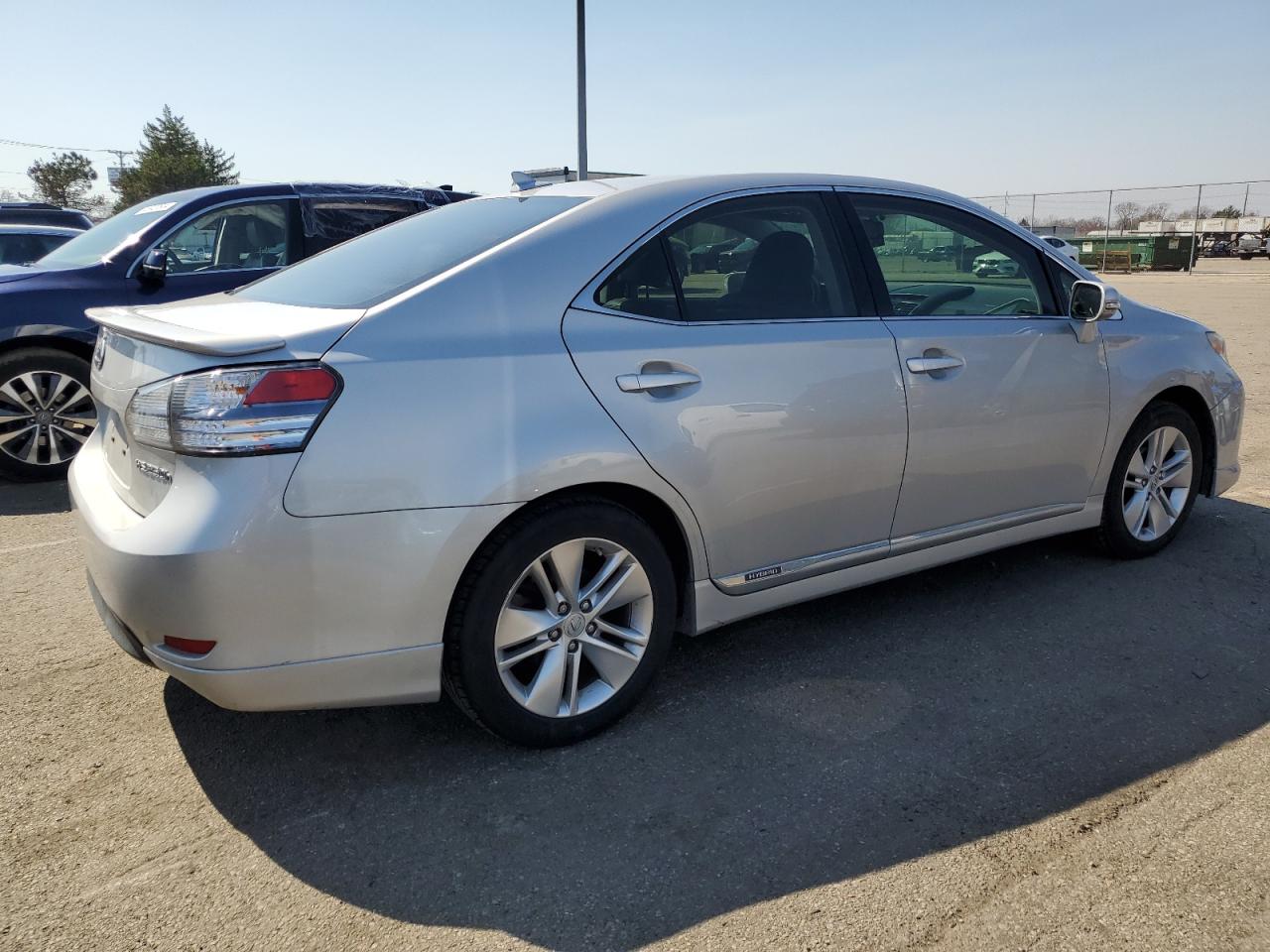 Photo 2 VIN: JTHBB1BA6B2043939 - LEXUS NX-300H 