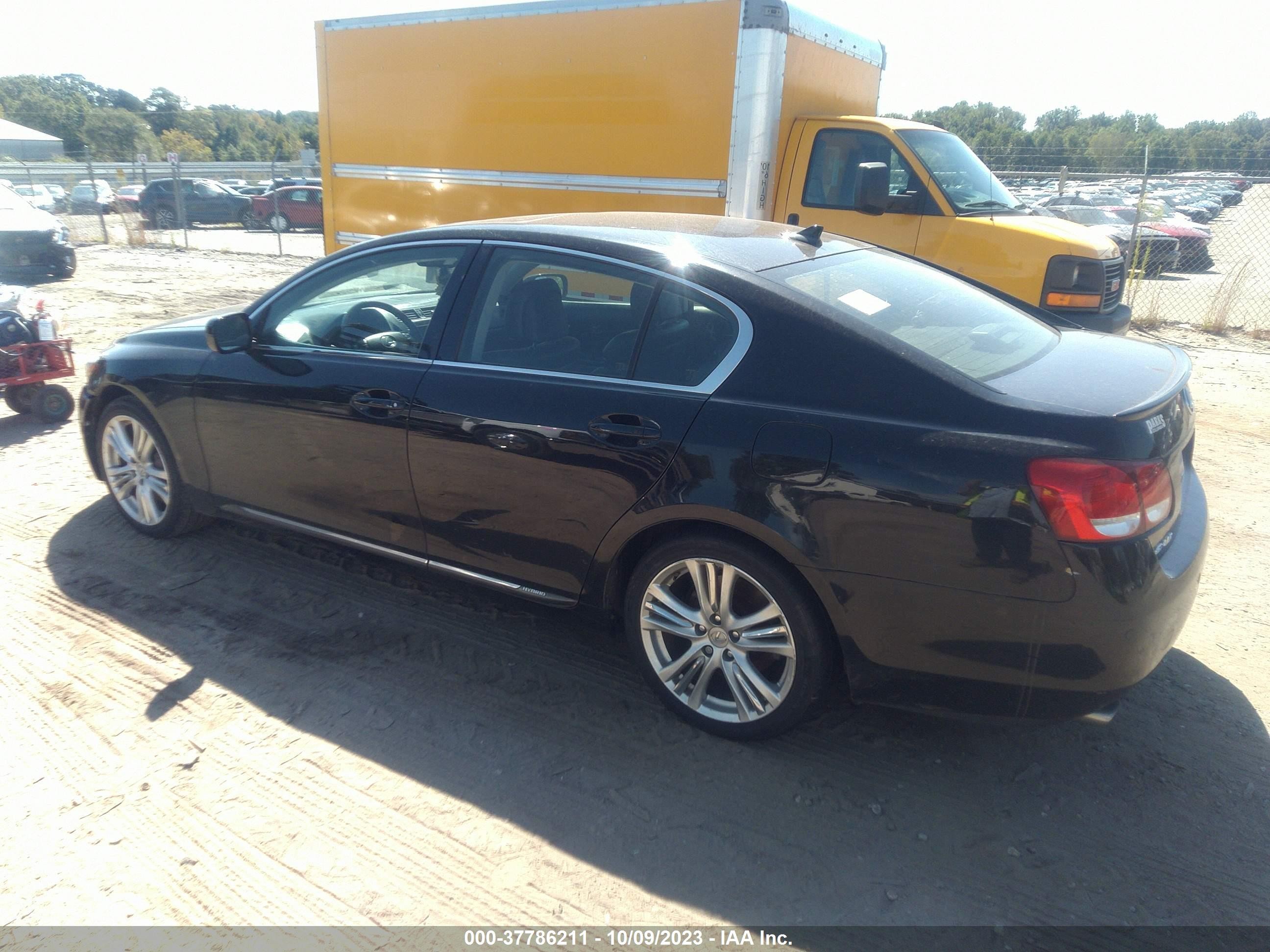 Photo 2 VIN: JTHBC96S675007818 - LEXUS GS 