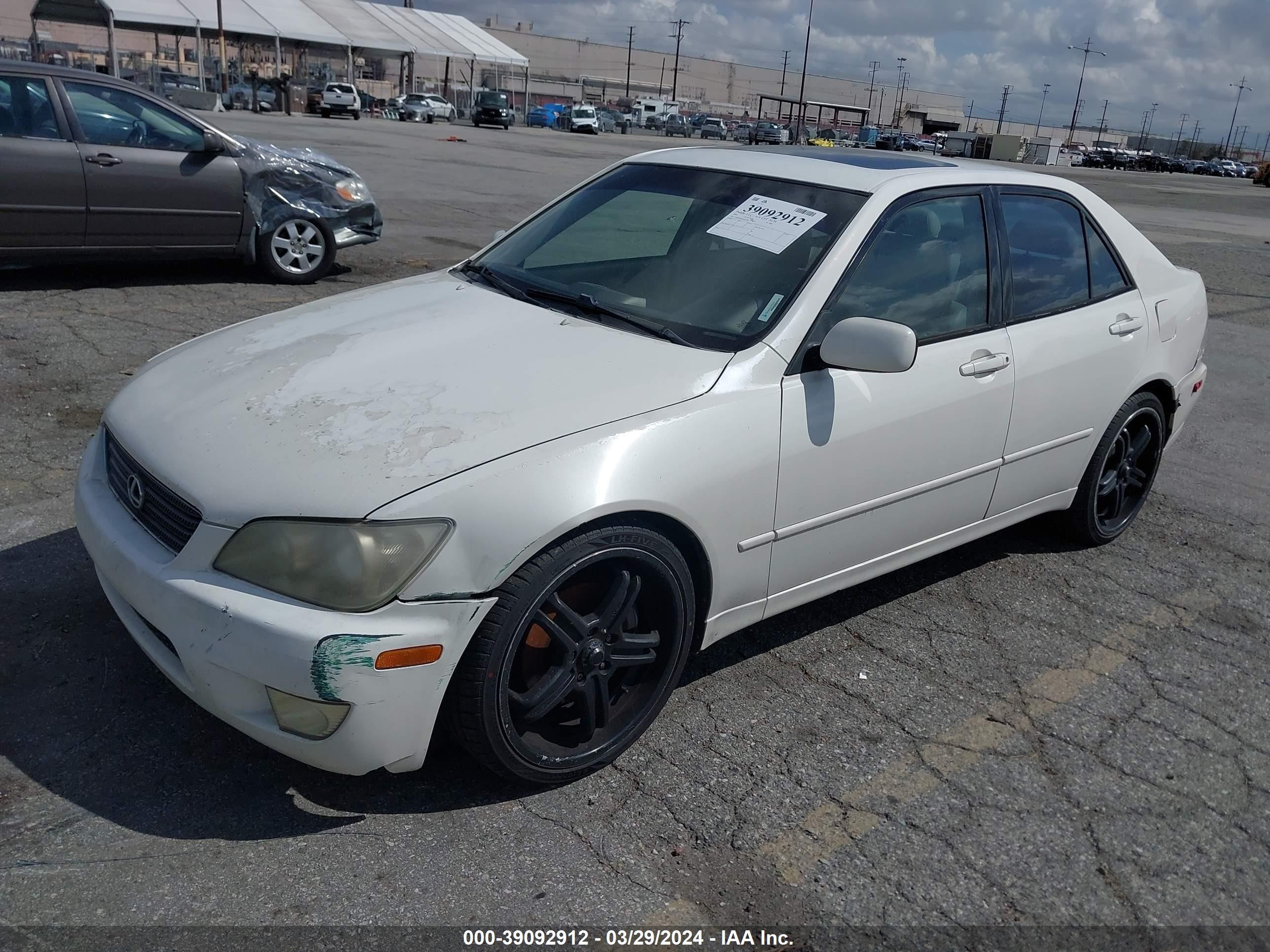 Photo 1 VIN: JTHBD182510013982 - LEXUS IS 