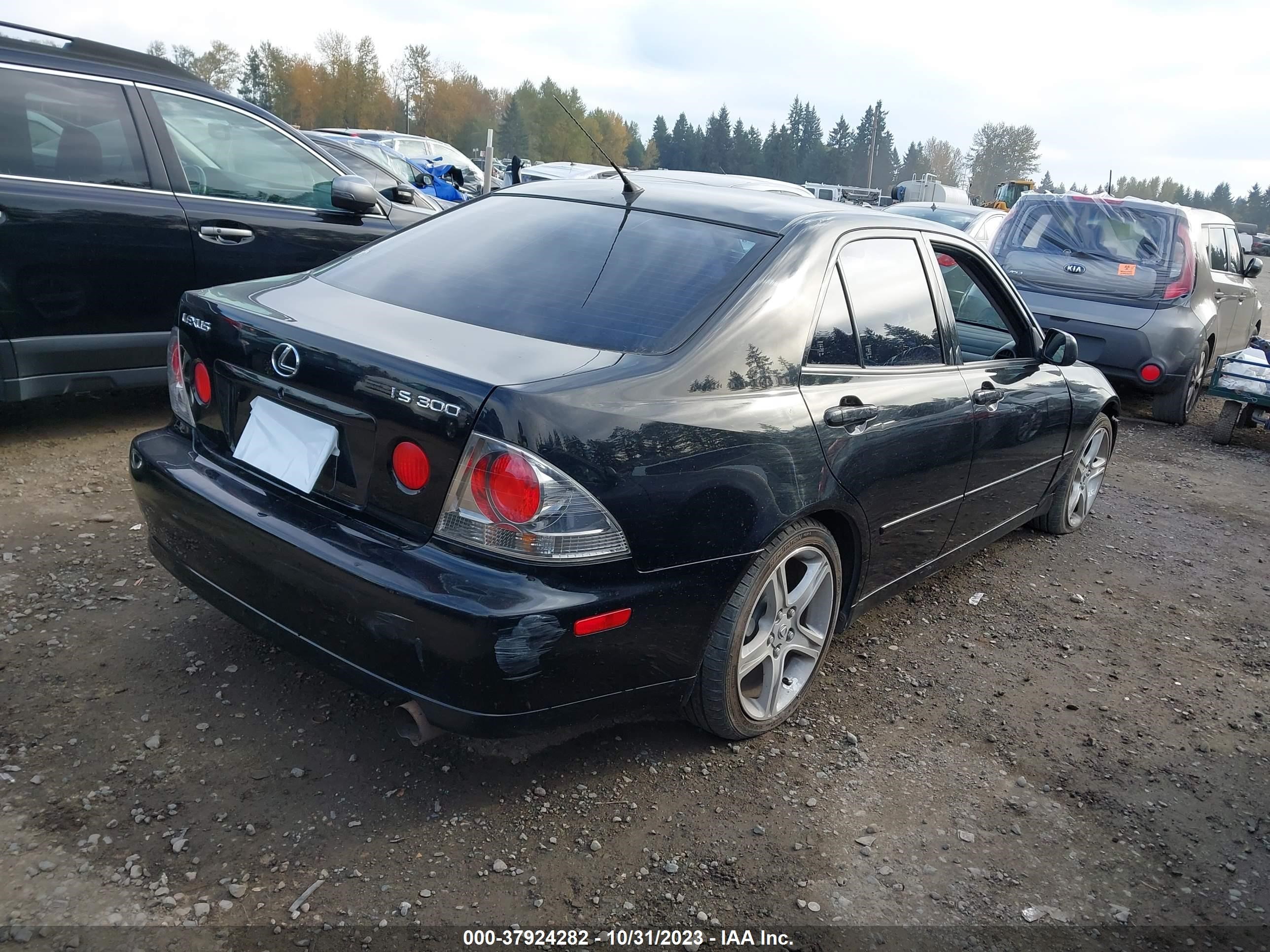 Photo 3 VIN: JTHBD182610033514 - LEXUS IS 