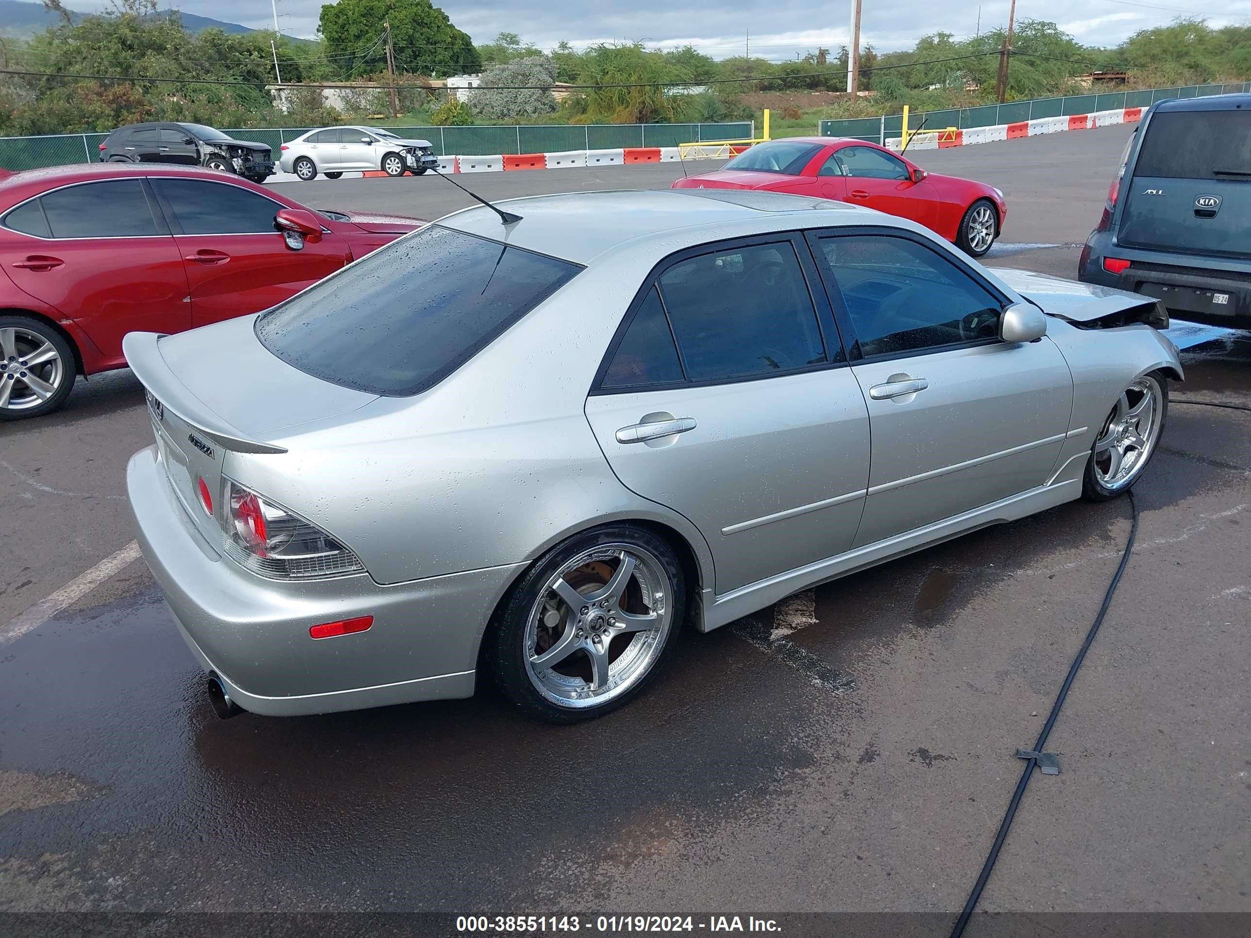 Photo 3 VIN: JTHBD182710012249 - LEXUS IS 