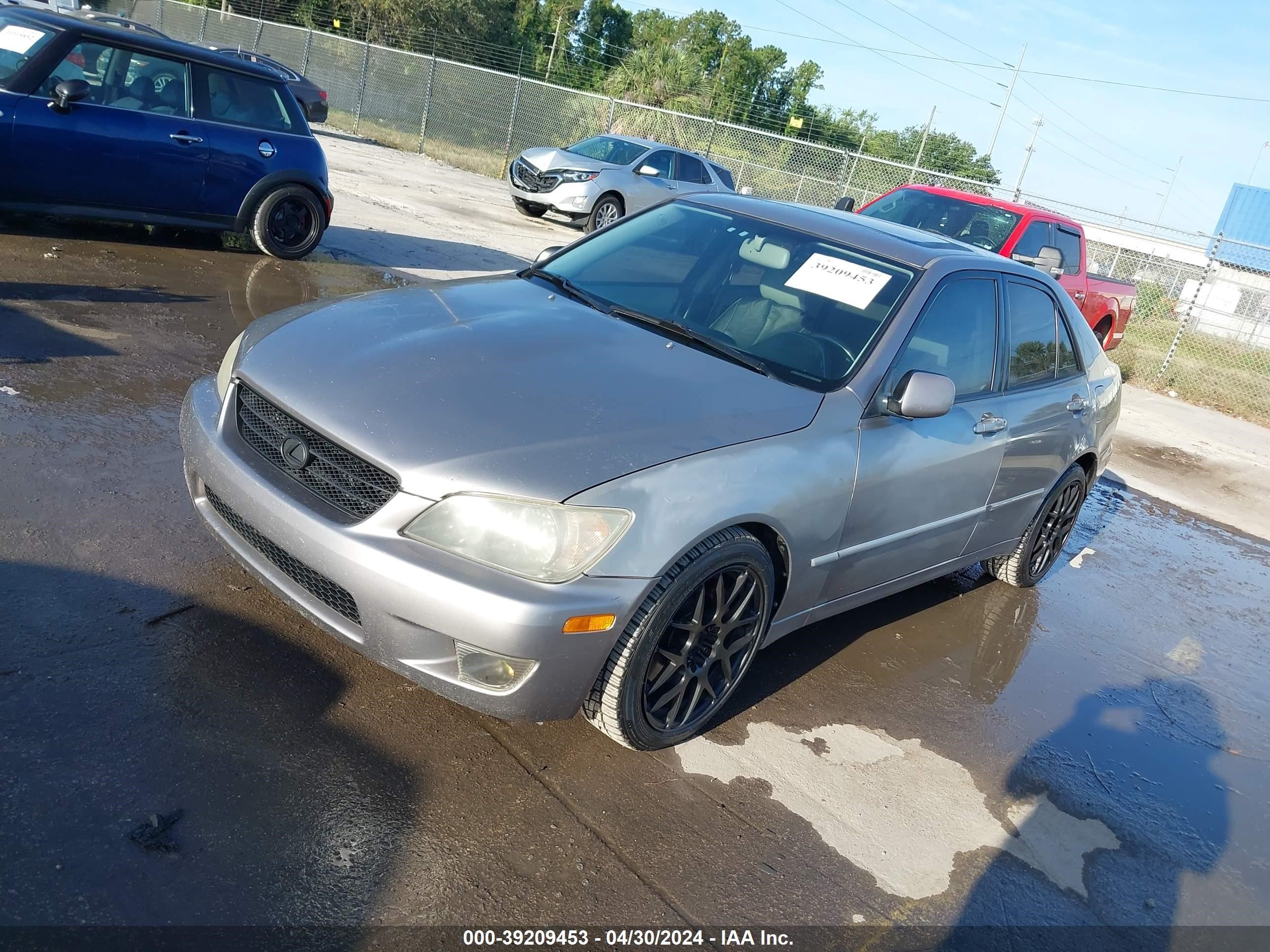 Photo 1 VIN: JTHBD192230078306 - LEXUS IS 