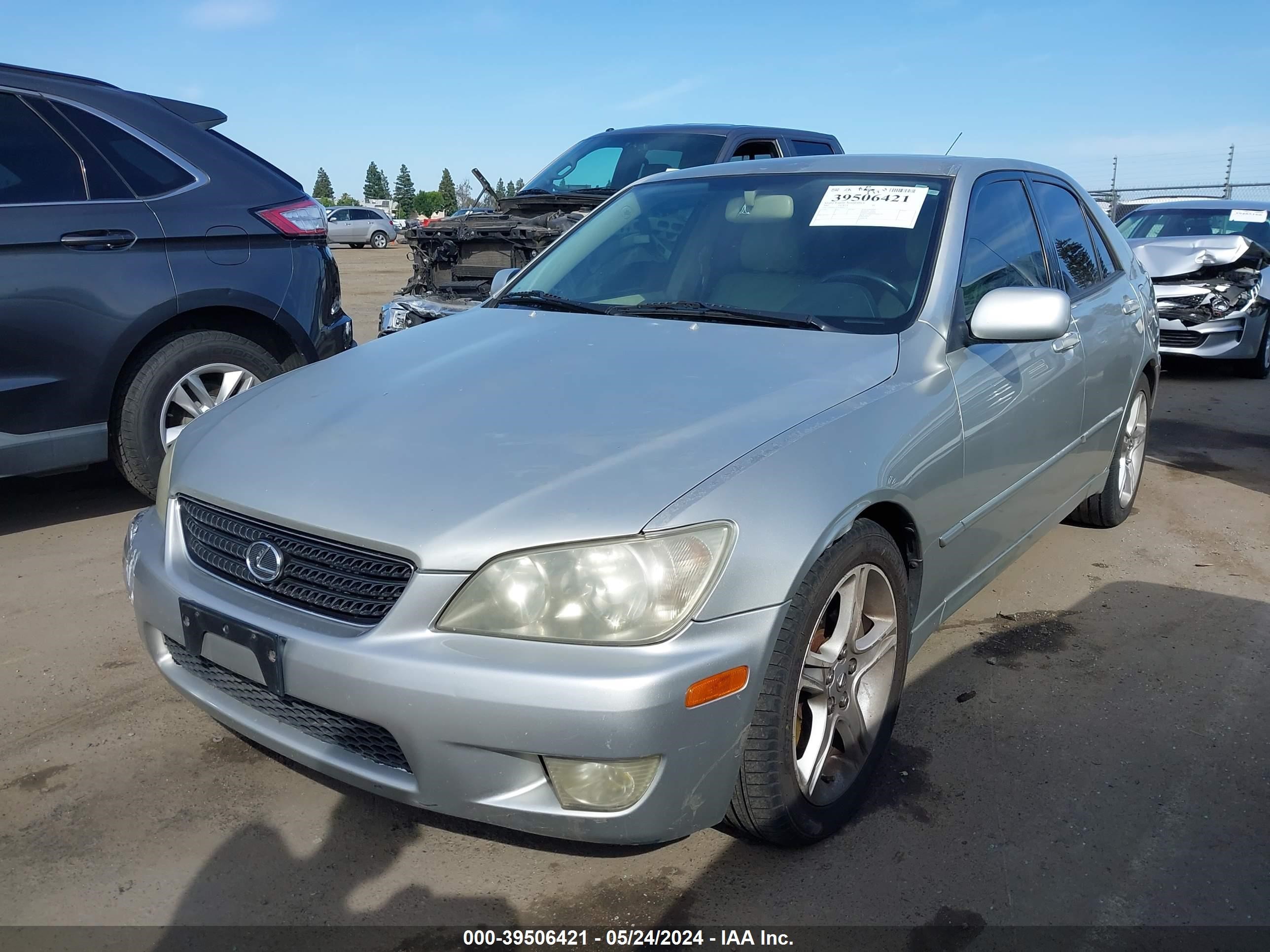 Photo 1 VIN: JTHBD192320061173 - LEXUS IS 