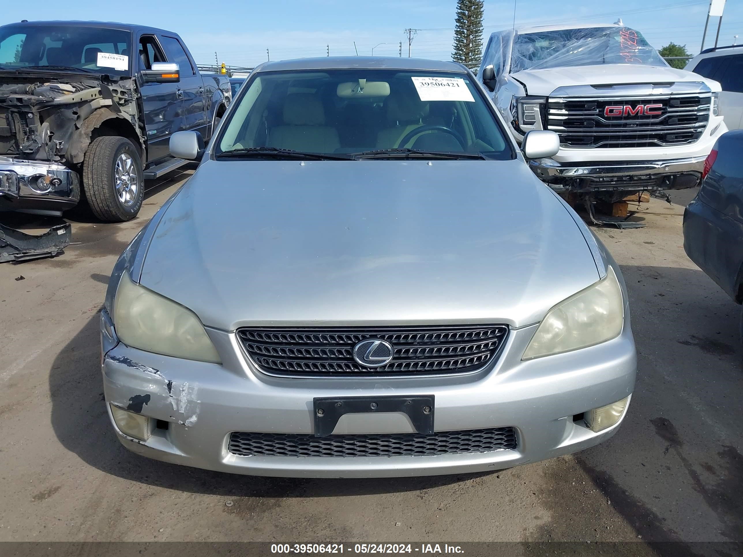 Photo 11 VIN: JTHBD192320061173 - LEXUS IS 