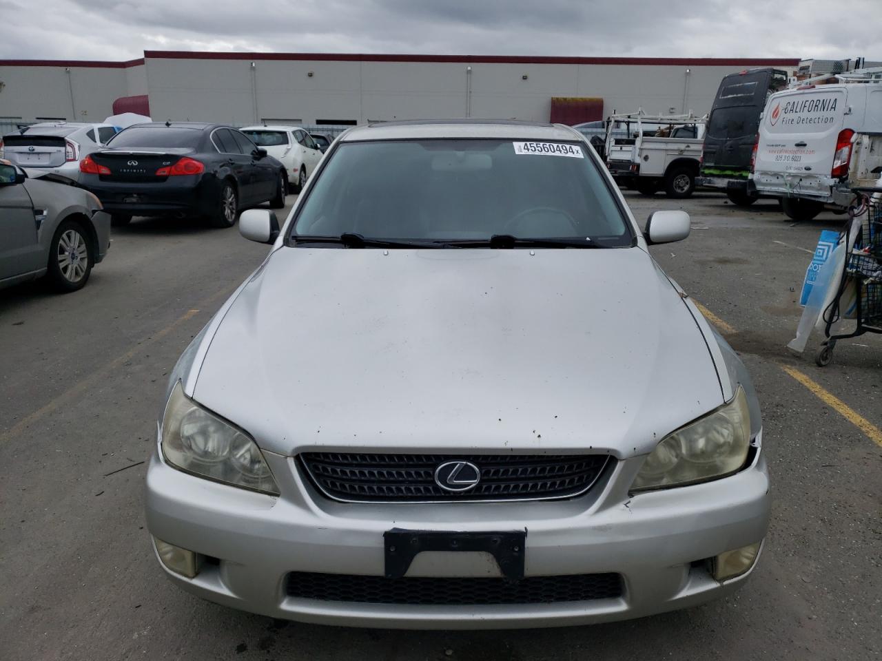 Photo 4 VIN: JTHBD192820034468 - LEXUS IS 