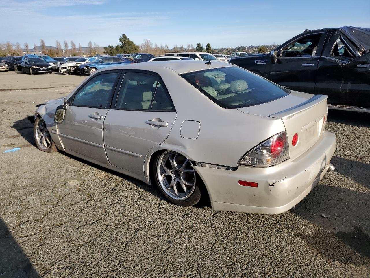 Photo 1 VIN: JTHBD192940089630 - LEXUS IS 