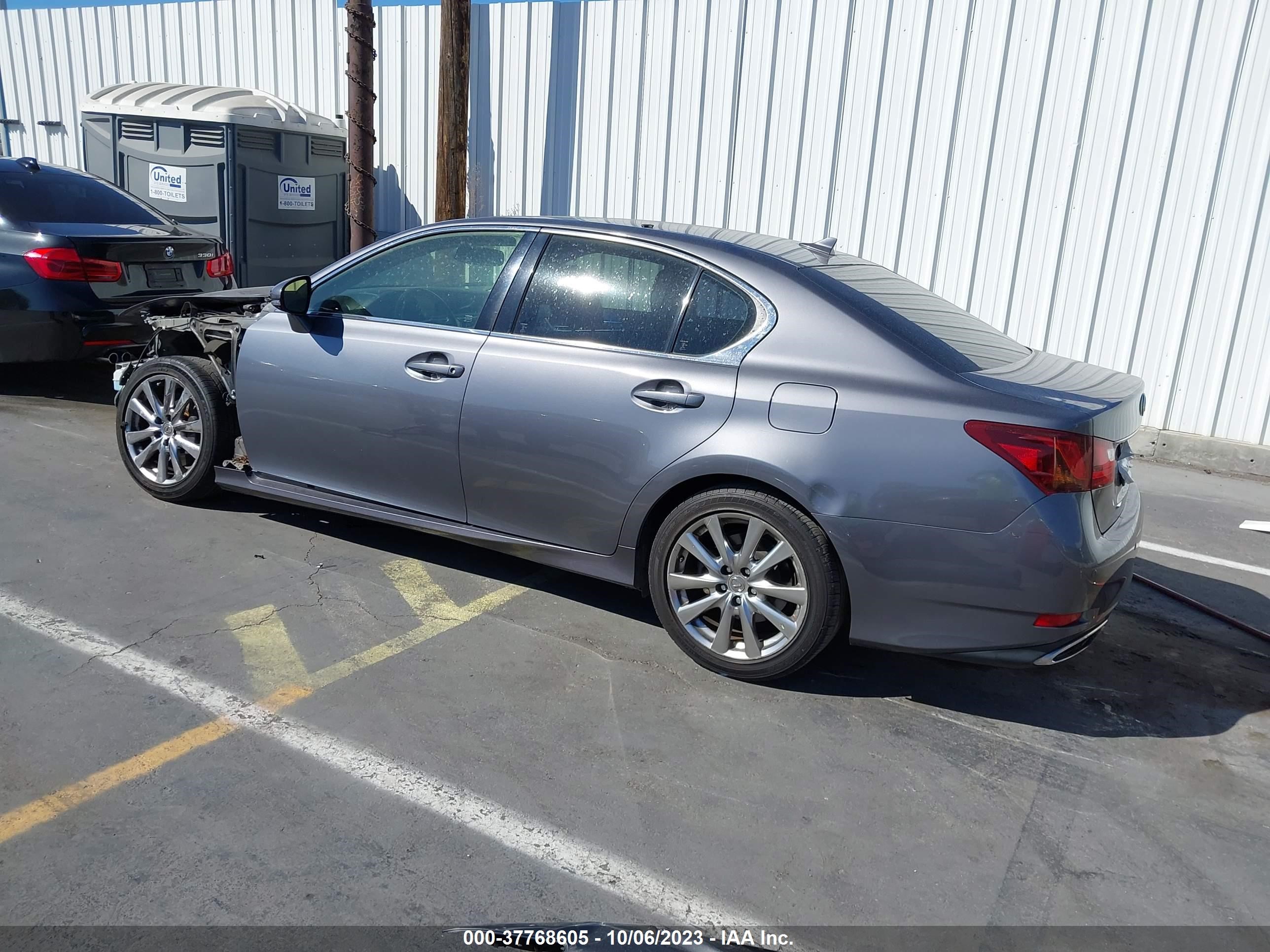 Photo 2 VIN: JTHBE1BL2D5010950 - LEXUS GS 