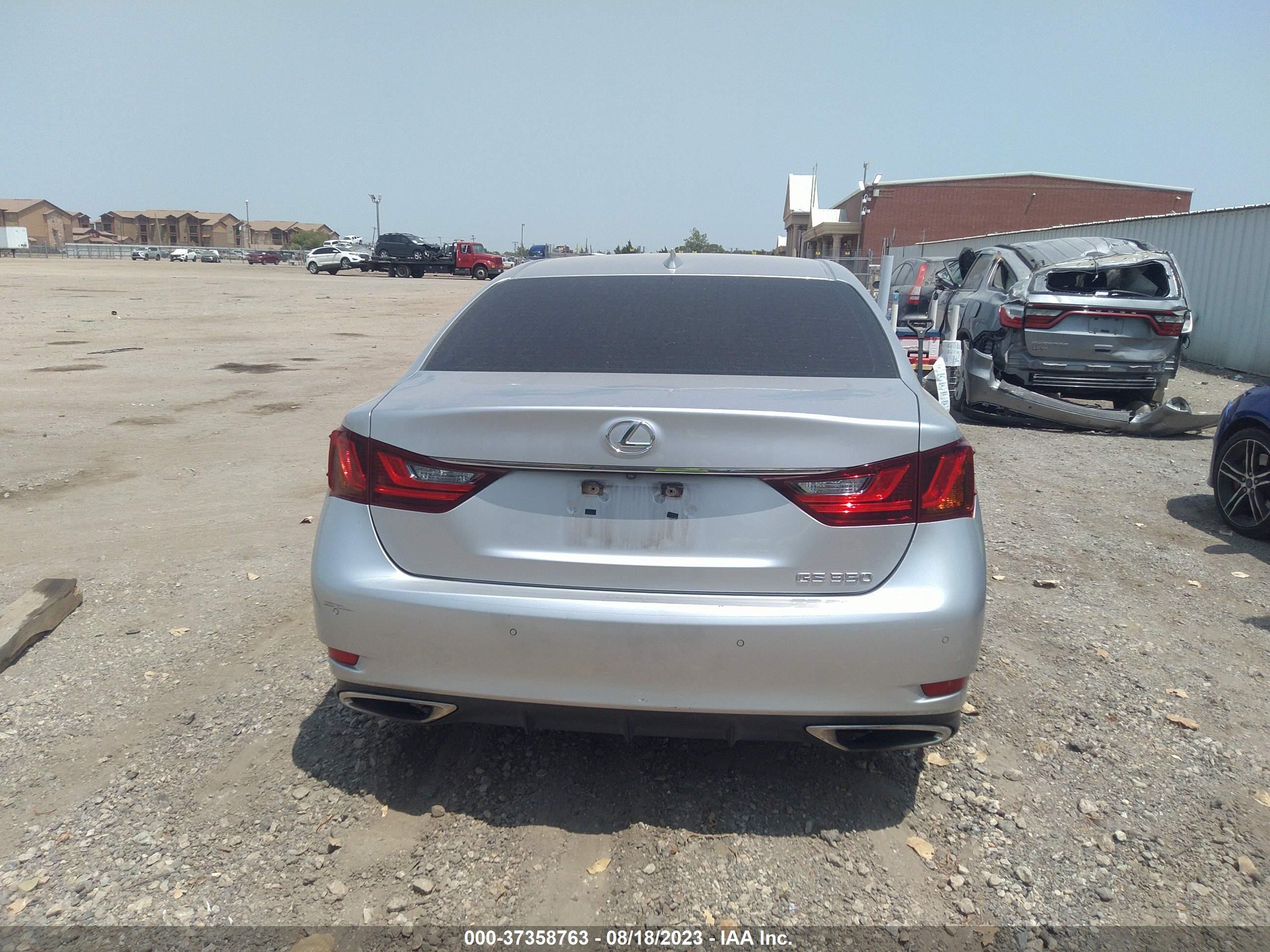 Photo 15 VIN: JTHBE1BL2FA016869 - LEXUS GS 