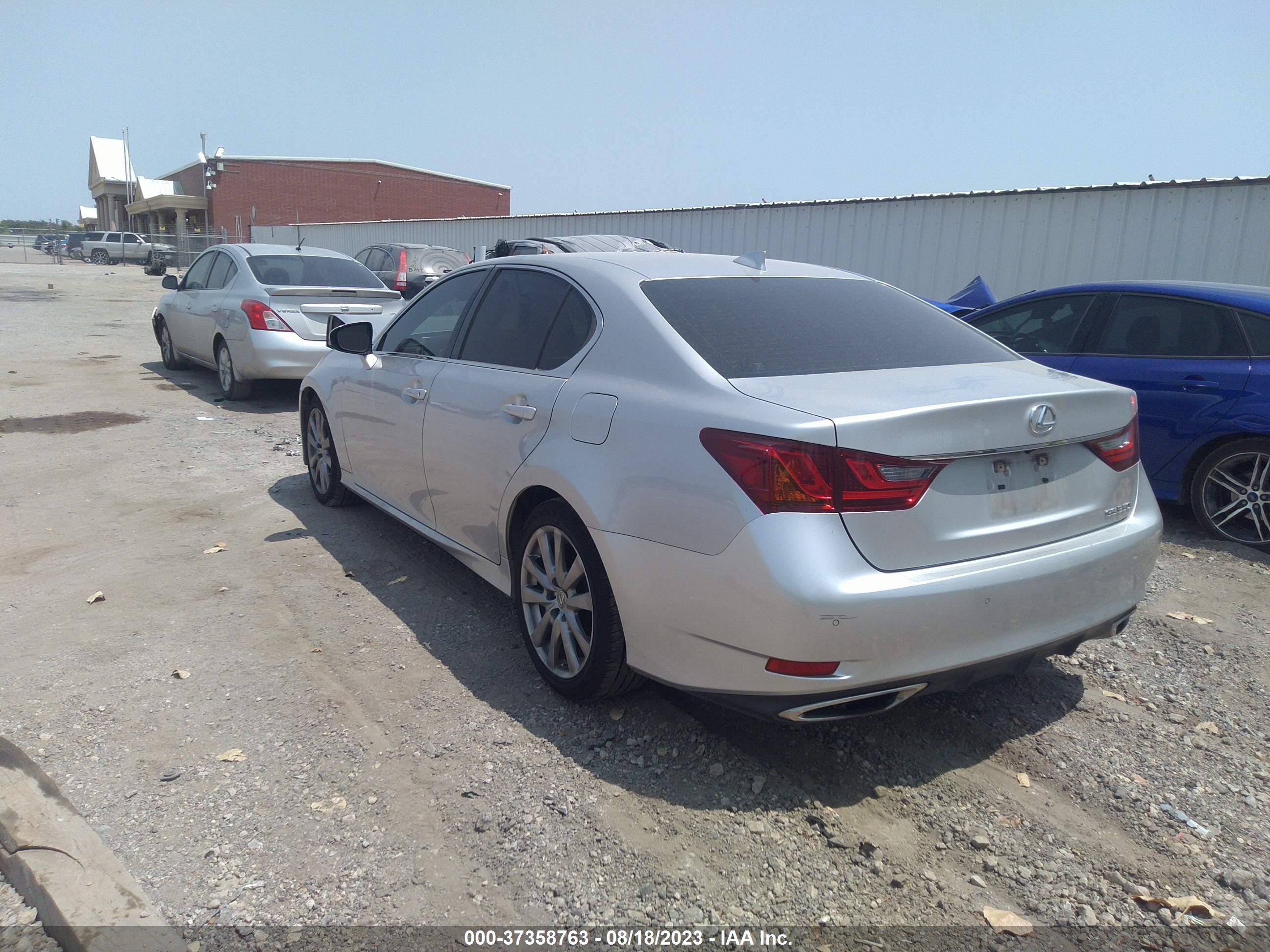 Photo 2 VIN: JTHBE1BL2FA016869 - LEXUS GS 