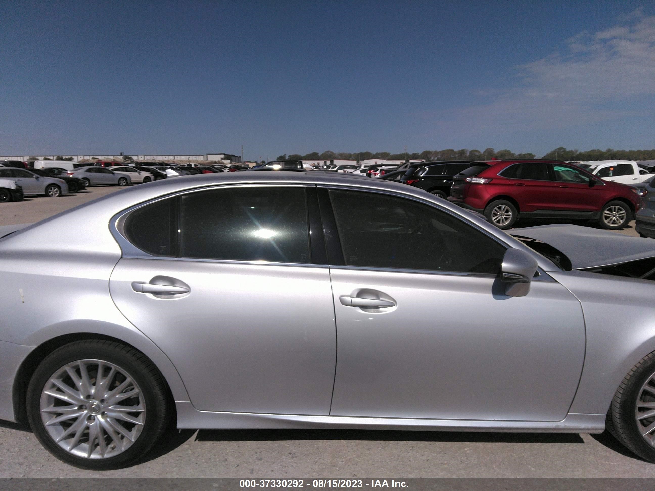 Photo 12 VIN: JTHBE1BL3D5007135 - LEXUS GS 