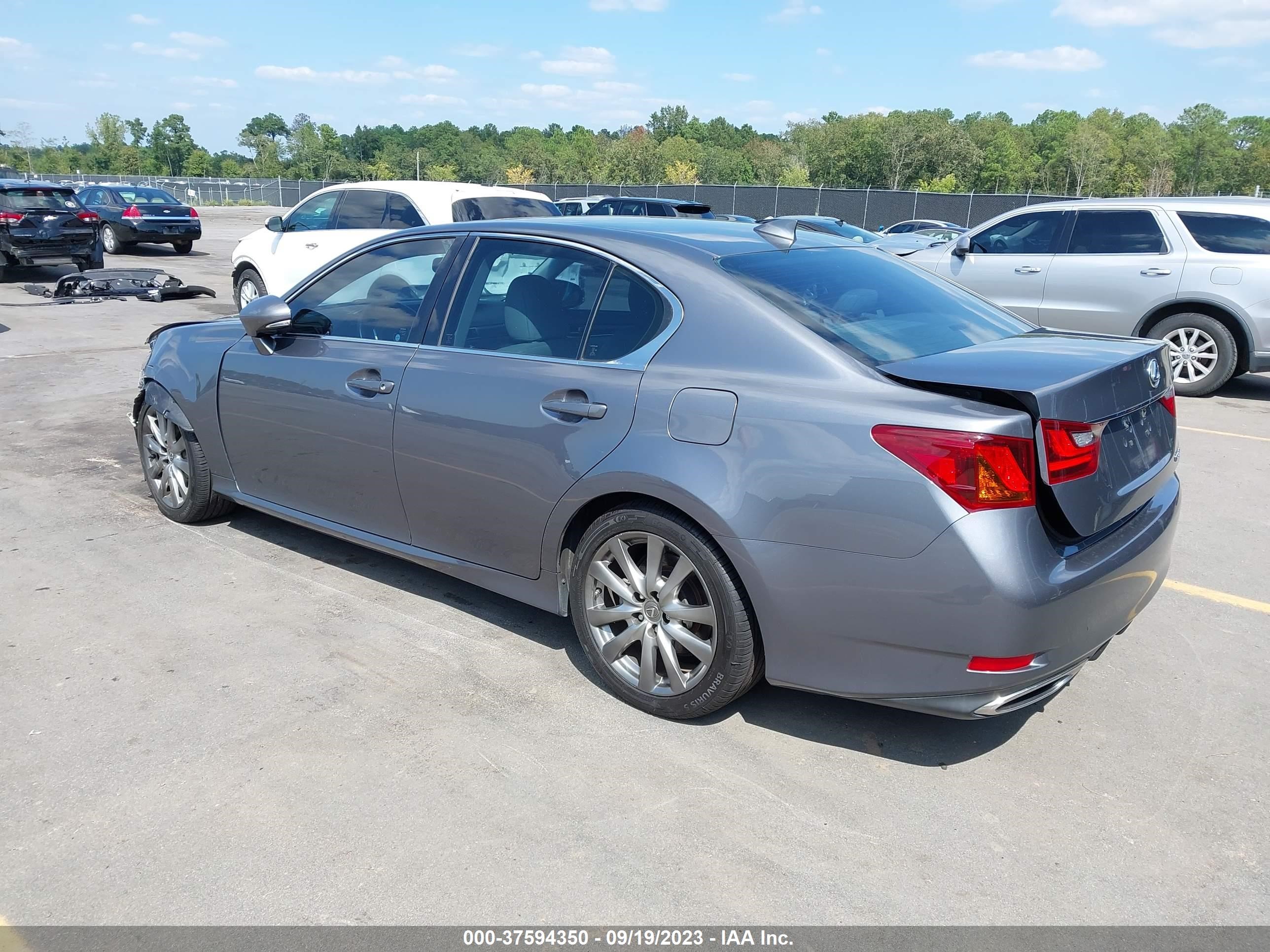 Photo 2 VIN: JTHBE1BL3FA006996 - LEXUS GS 