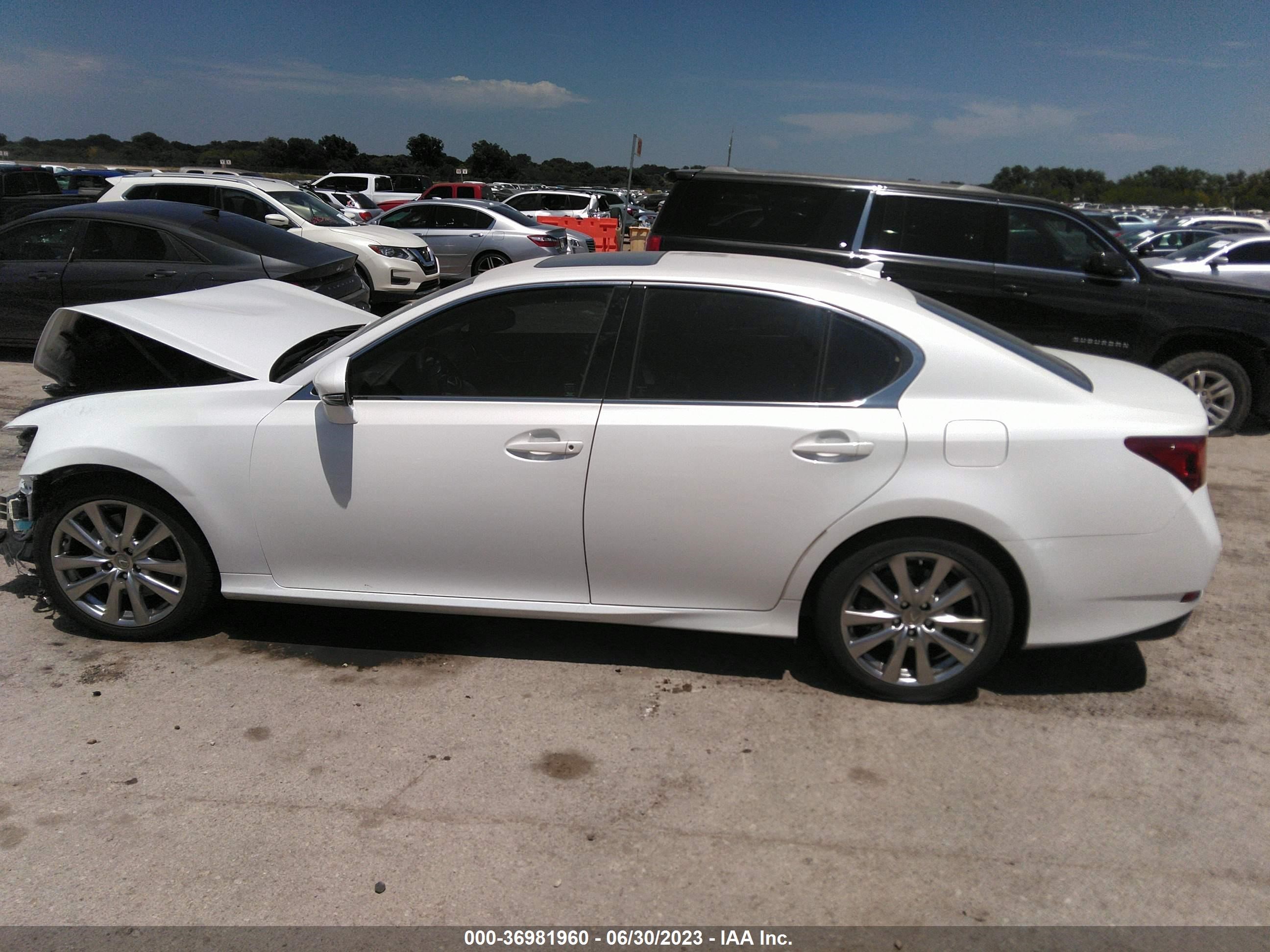 Photo 14 VIN: JTHBE1BLXD5011070 - LEXUS GS 