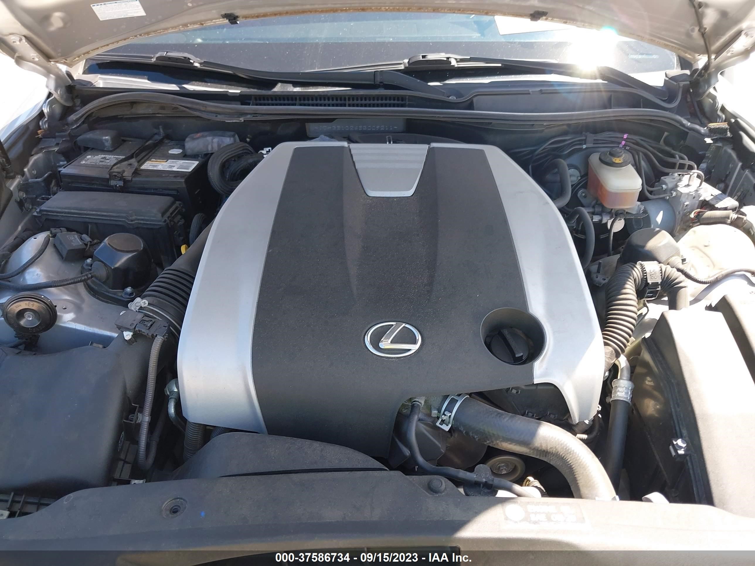 Photo 9 VIN: JTHBE1D26E5009211 - LEXUS IS 