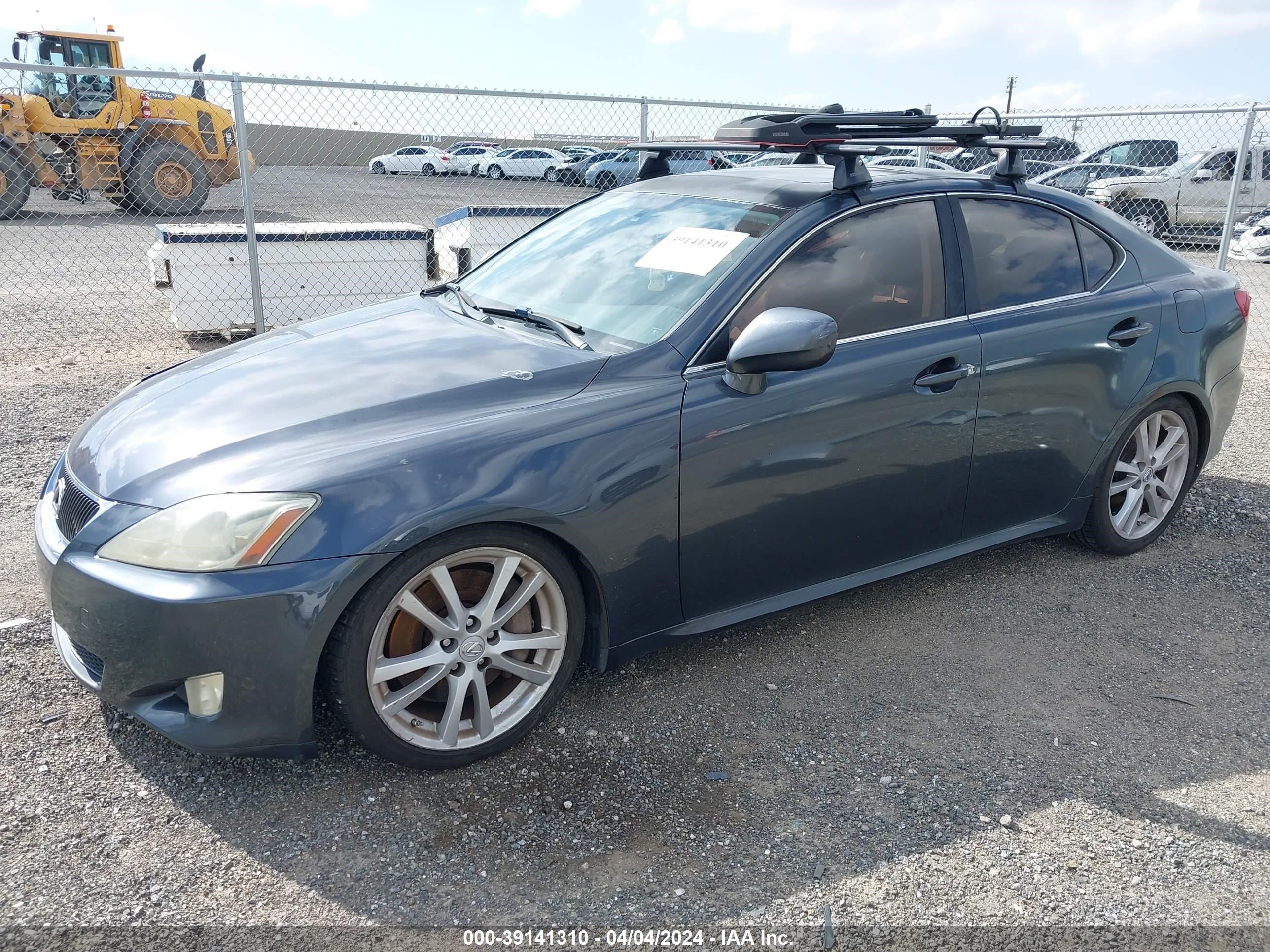 Photo 1 VIN: JTHBE262065009726 - LEXUS IS 