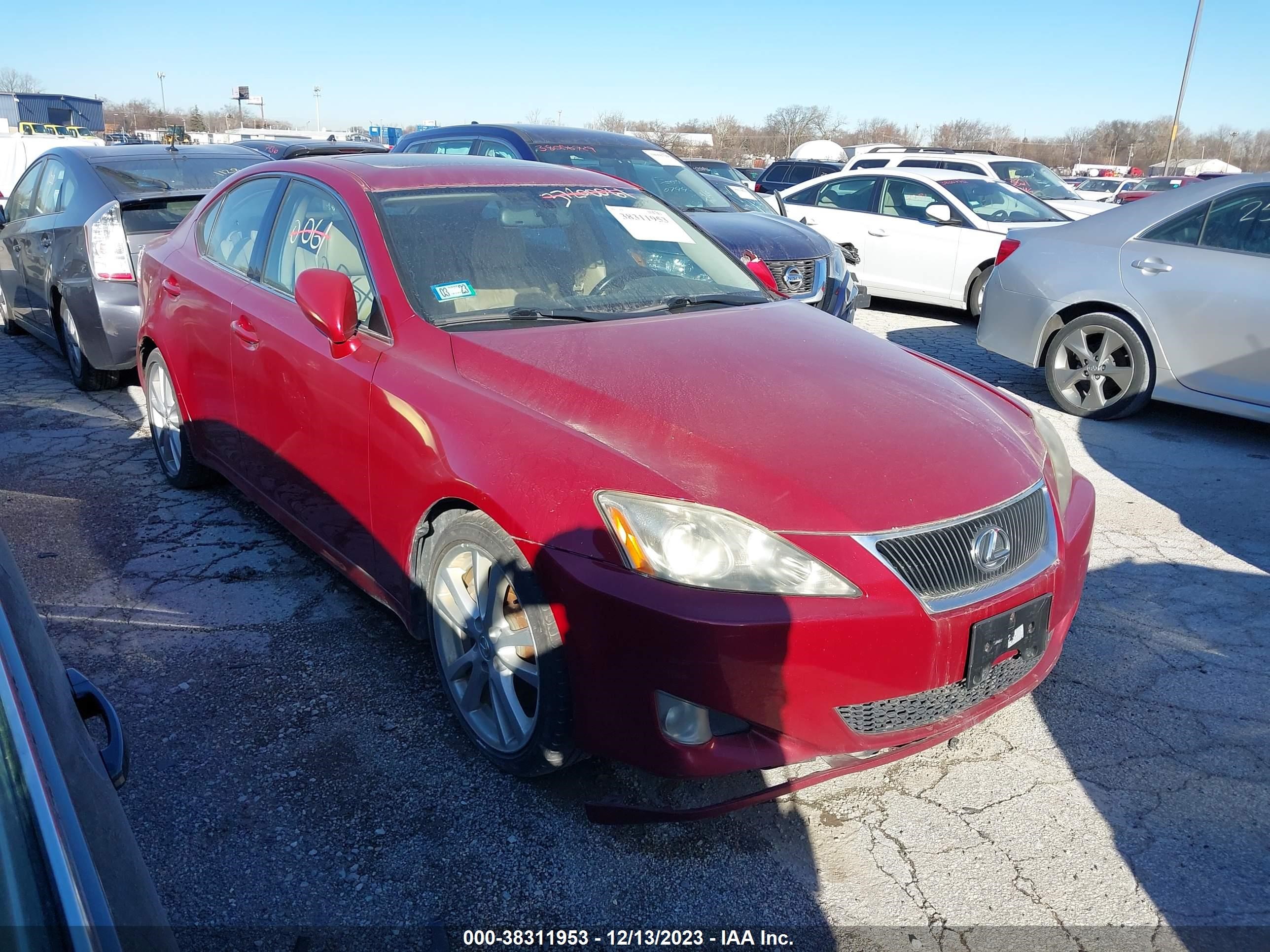 Photo 1 VIN: JTHBE262265003832 - LEXUS IS 