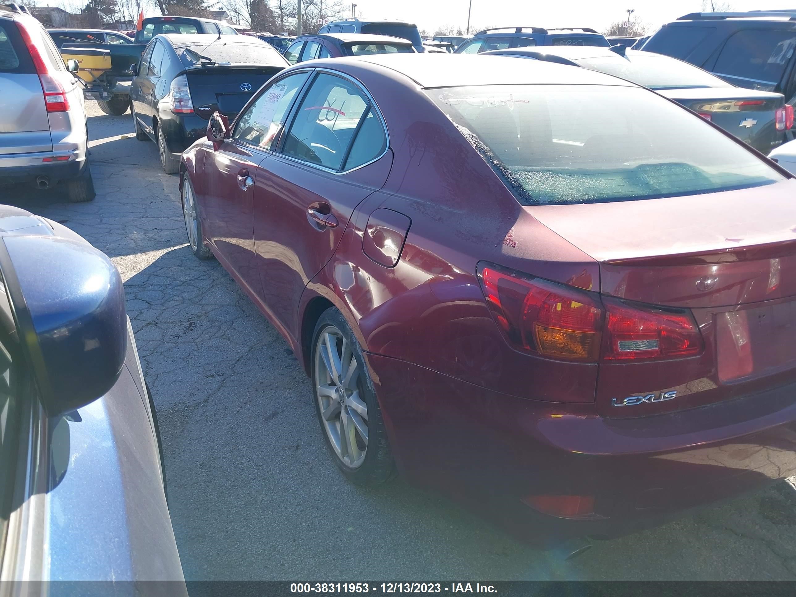 Photo 3 VIN: JTHBE262265003832 - LEXUS IS 