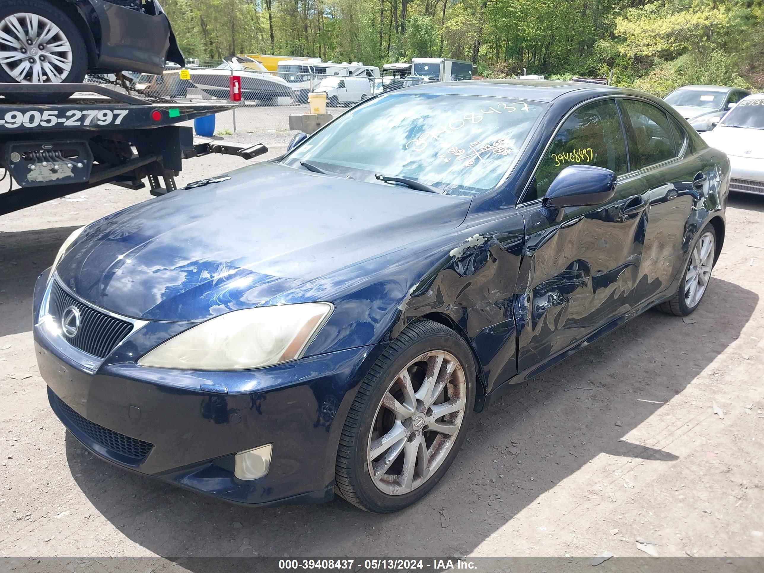 Photo 1 VIN: JTHBE262272007141 - LEXUS IS 