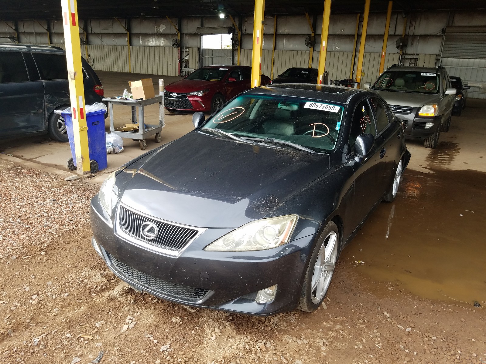 Photo 1 VIN: JTHBE262475017006 - LEXUS IS 350 