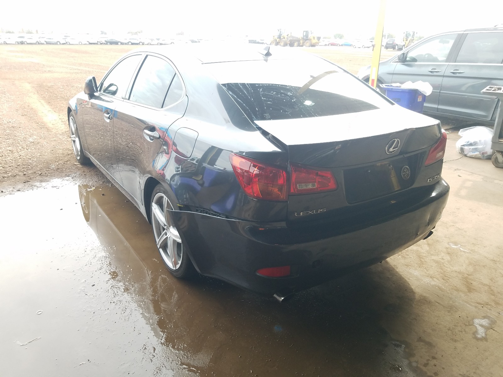 Photo 2 VIN: JTHBE262475017006 - LEXUS IS 350 