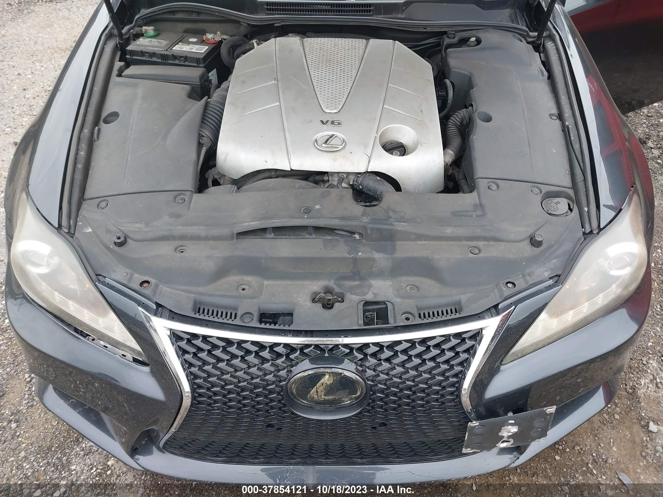 Photo 9 VIN: JTHBE262572011779 - LEXUS IS 