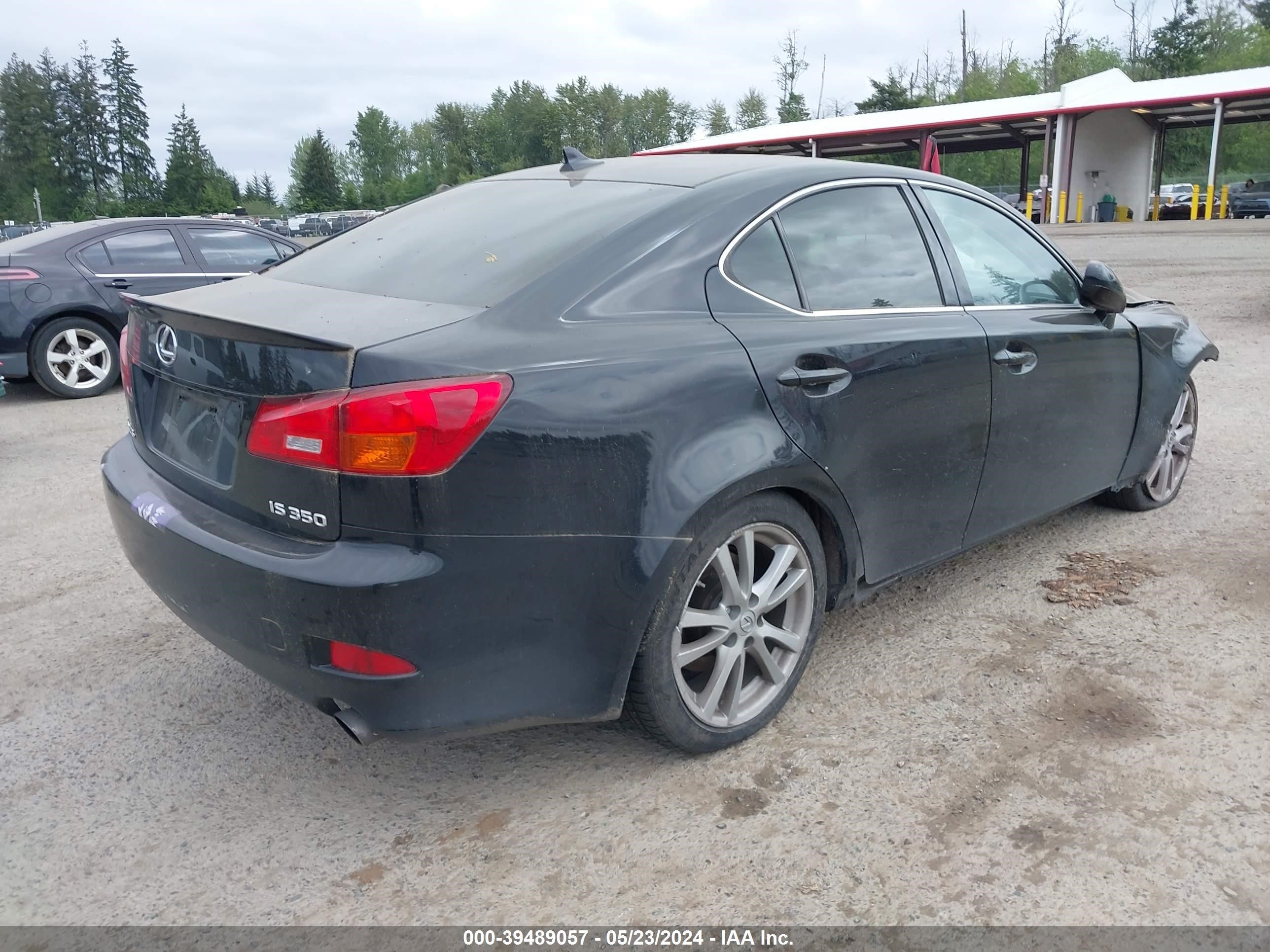 Photo 3 VIN: JTHBE262575015295 - LEXUS IS 