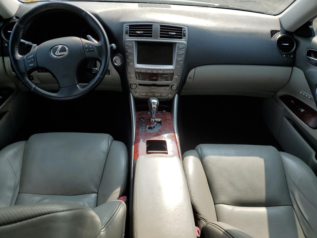 Photo 7 VIN: JTHBE262582015350 - LEXUS IS 