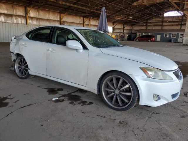 Photo 3 VIN: JTHBE262582015980 - LEXUS IS 350 