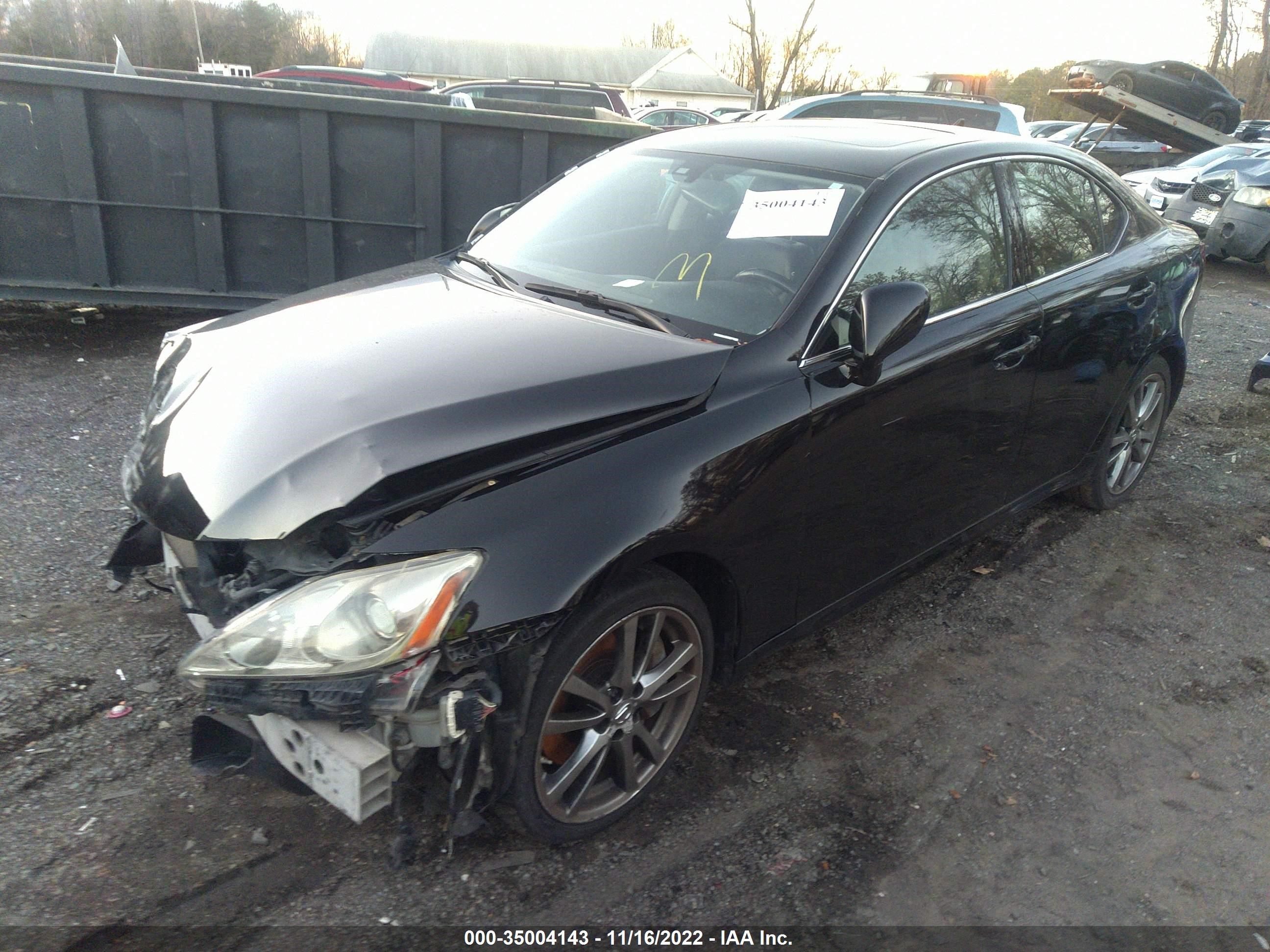 Photo 1 VIN: JTHBE262882013284 - LEXUS IS 